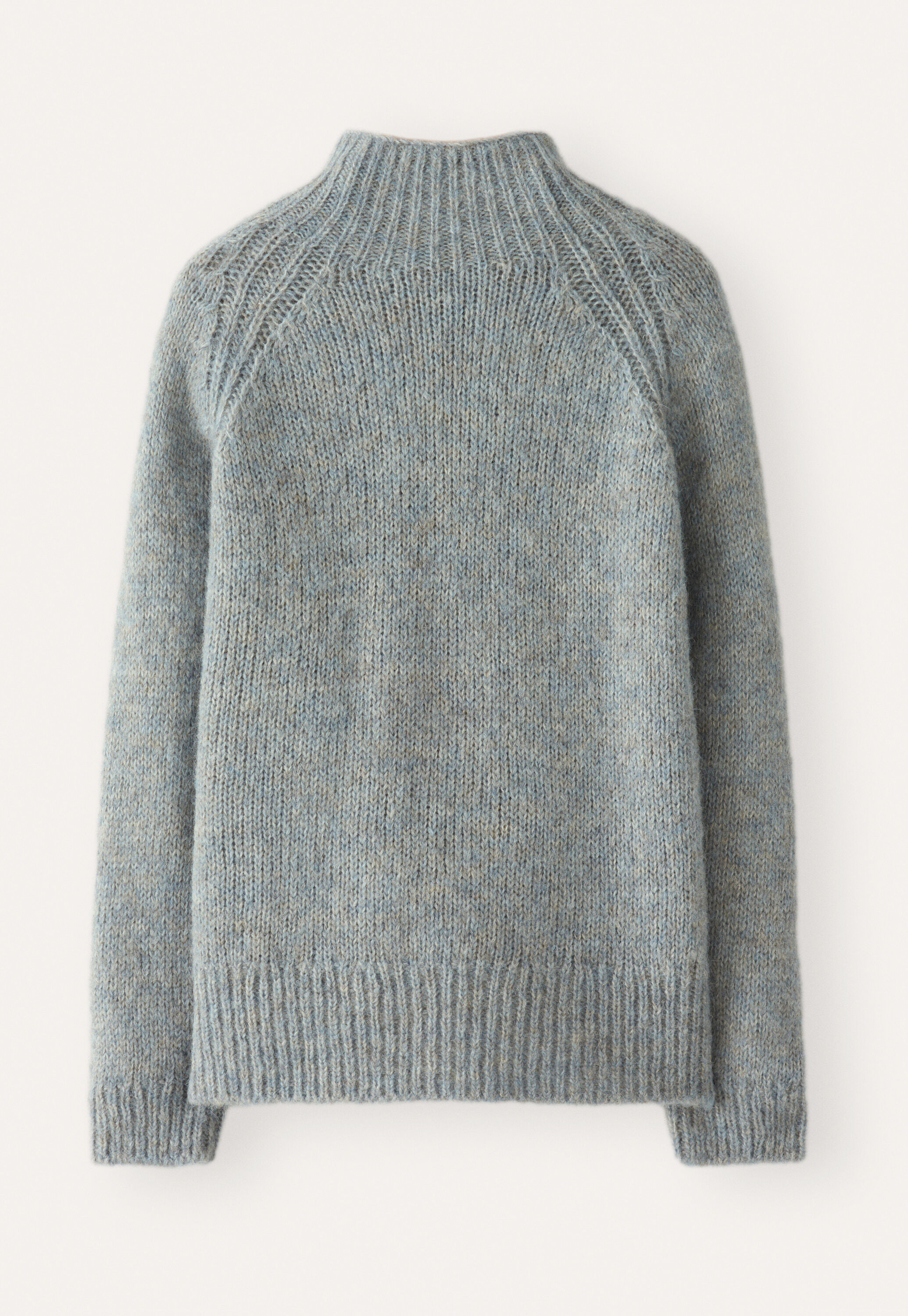 Raglanpullover mit Trichterkragen