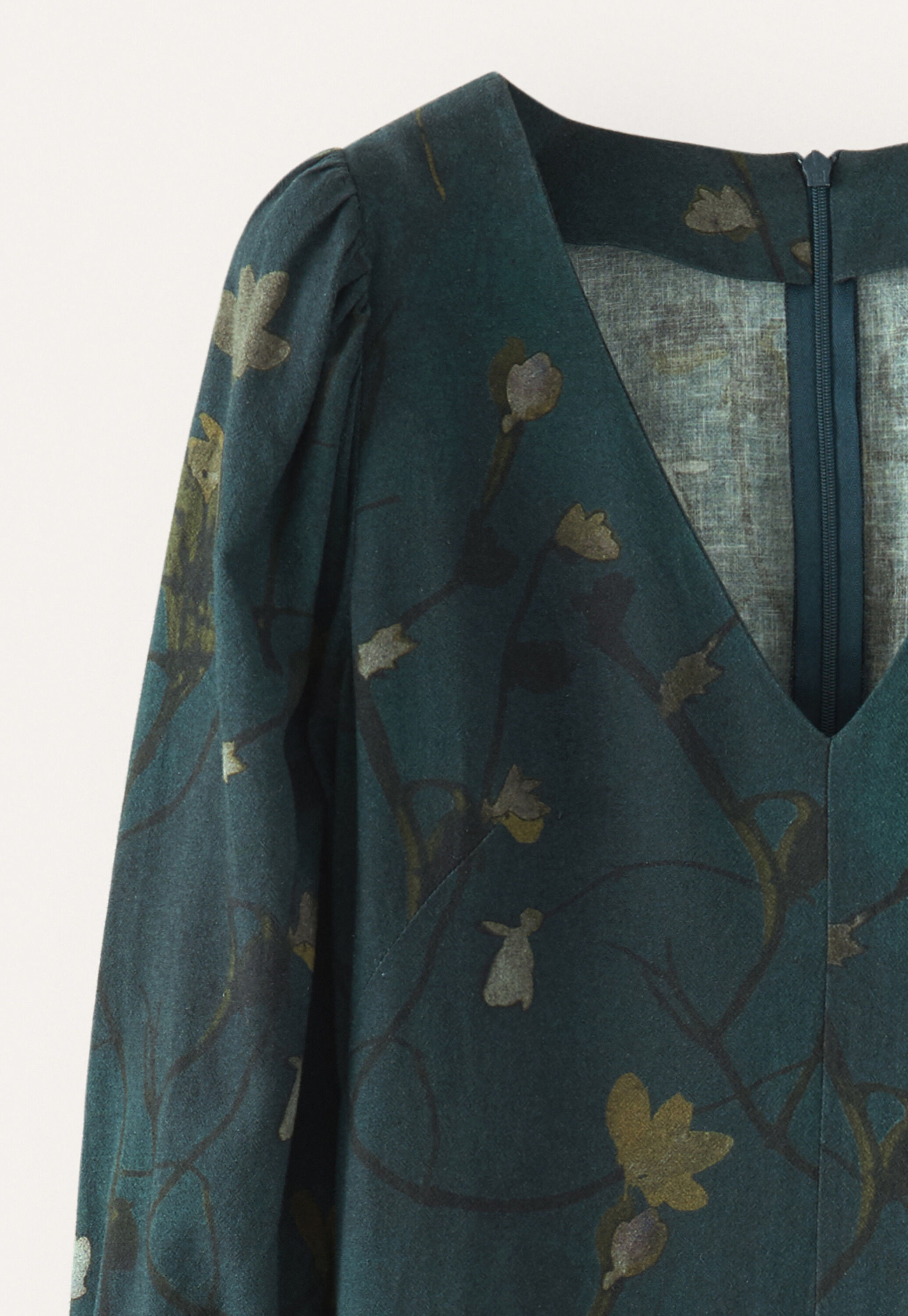 Print-Kleid mit au&szlig;enliegenden Abn&auml;hern