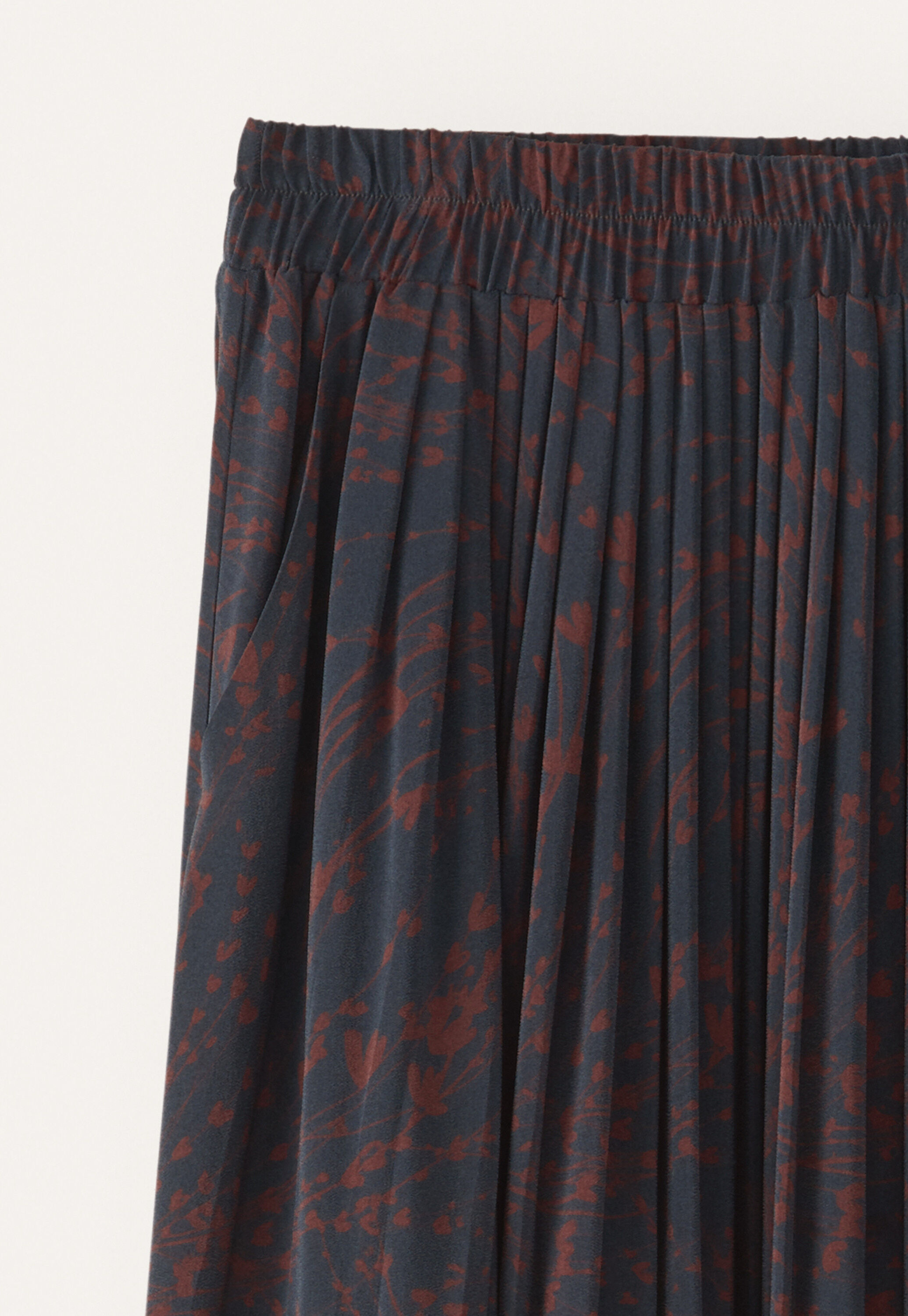 Rock mit Print und ausgestelltem Saum