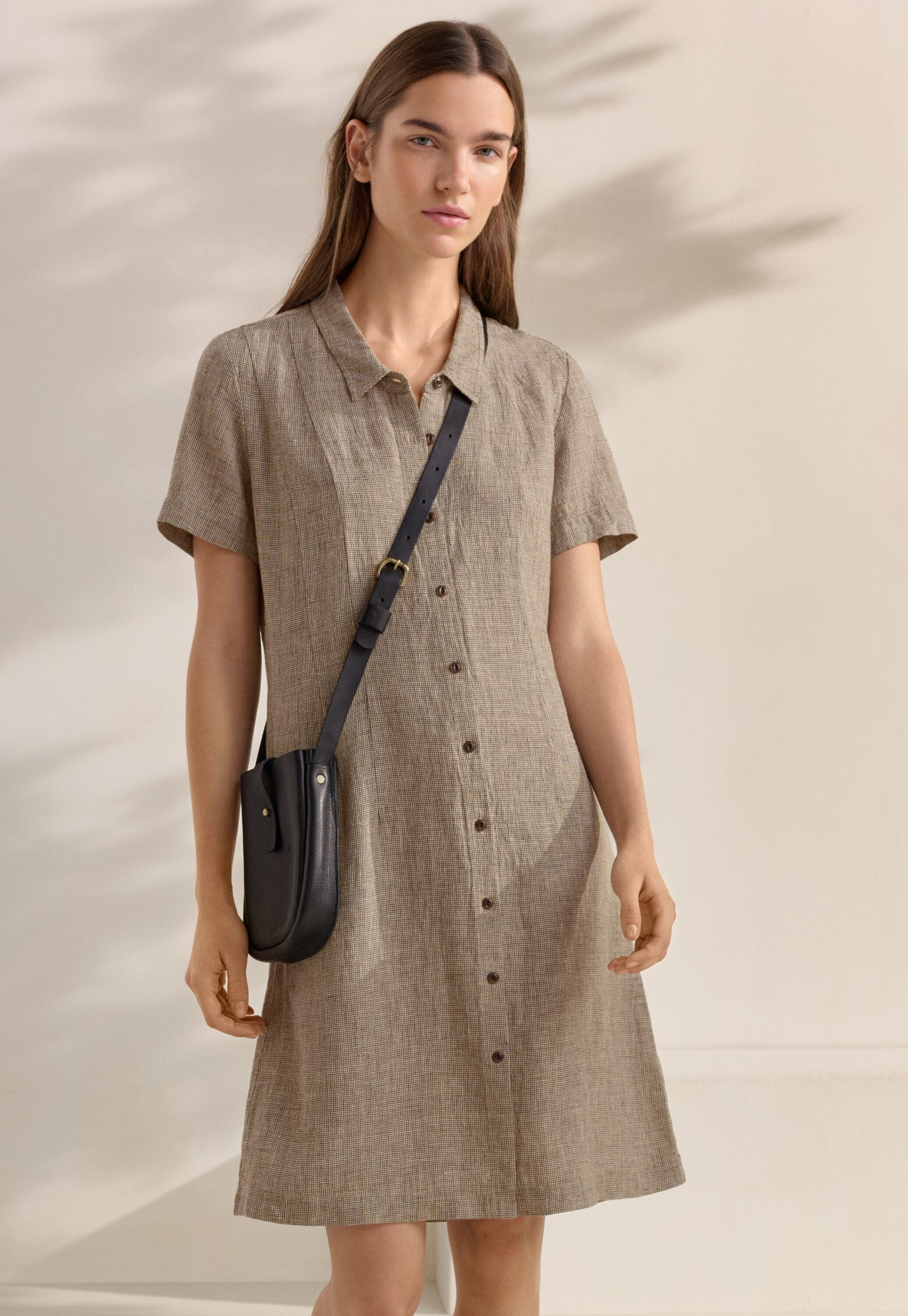 Kurzes Hemdkleid