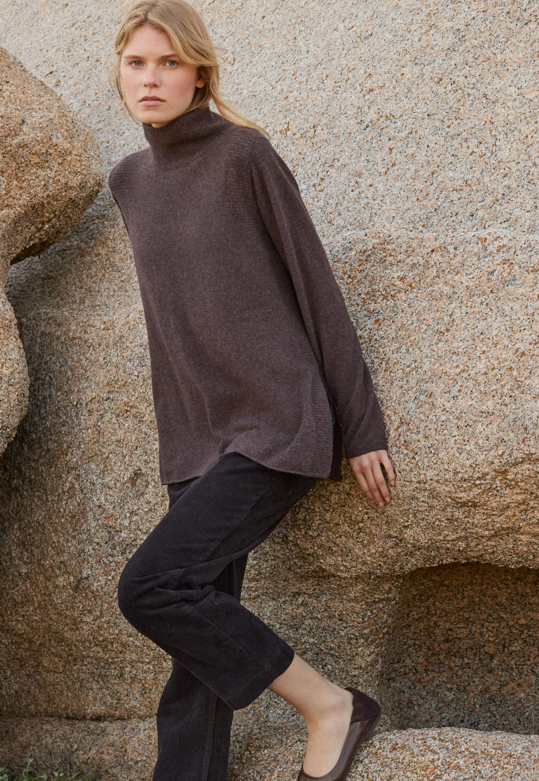 Pullover mit Trichterkragen