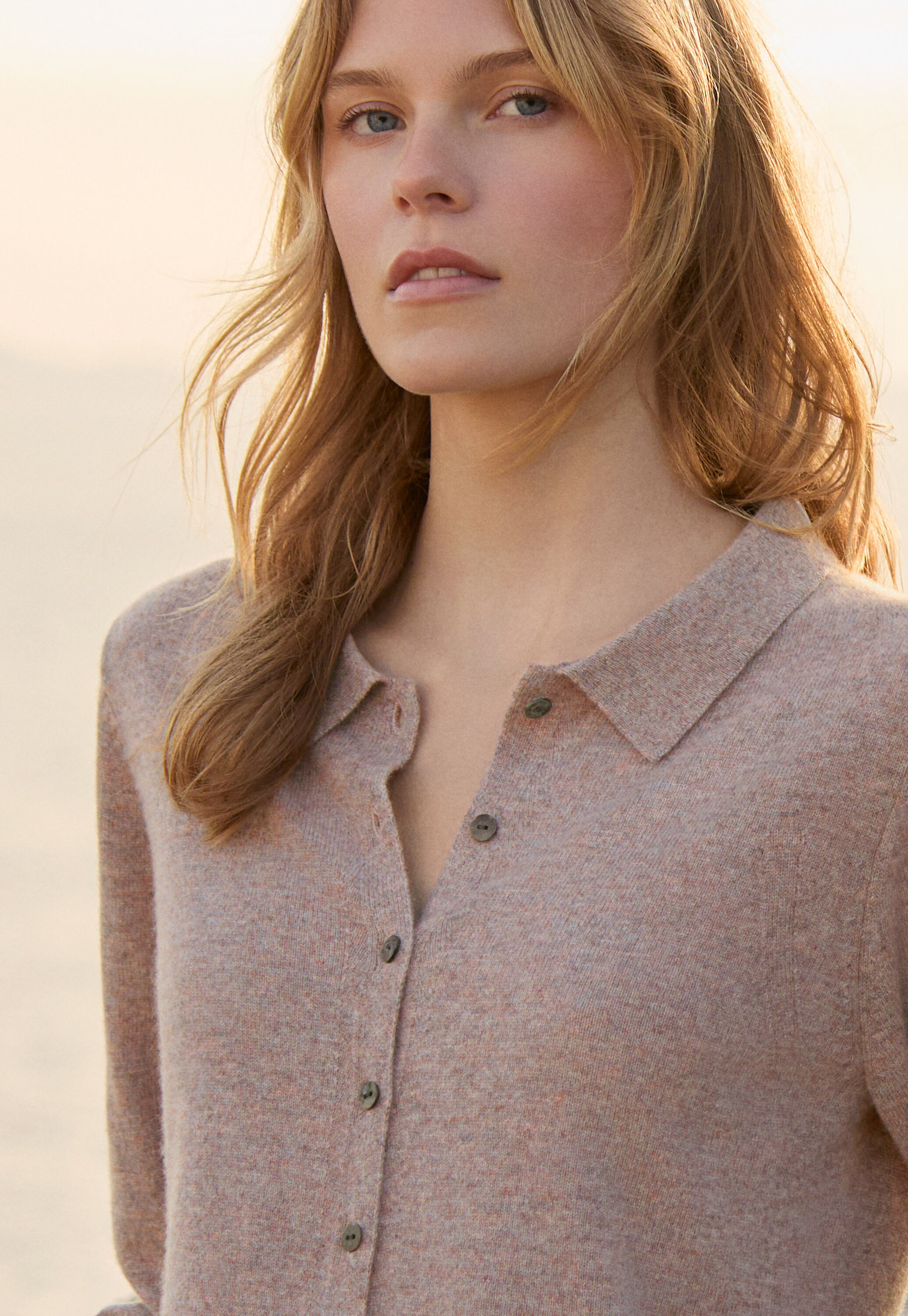 Durchgekn&ouml;pfter Pullover