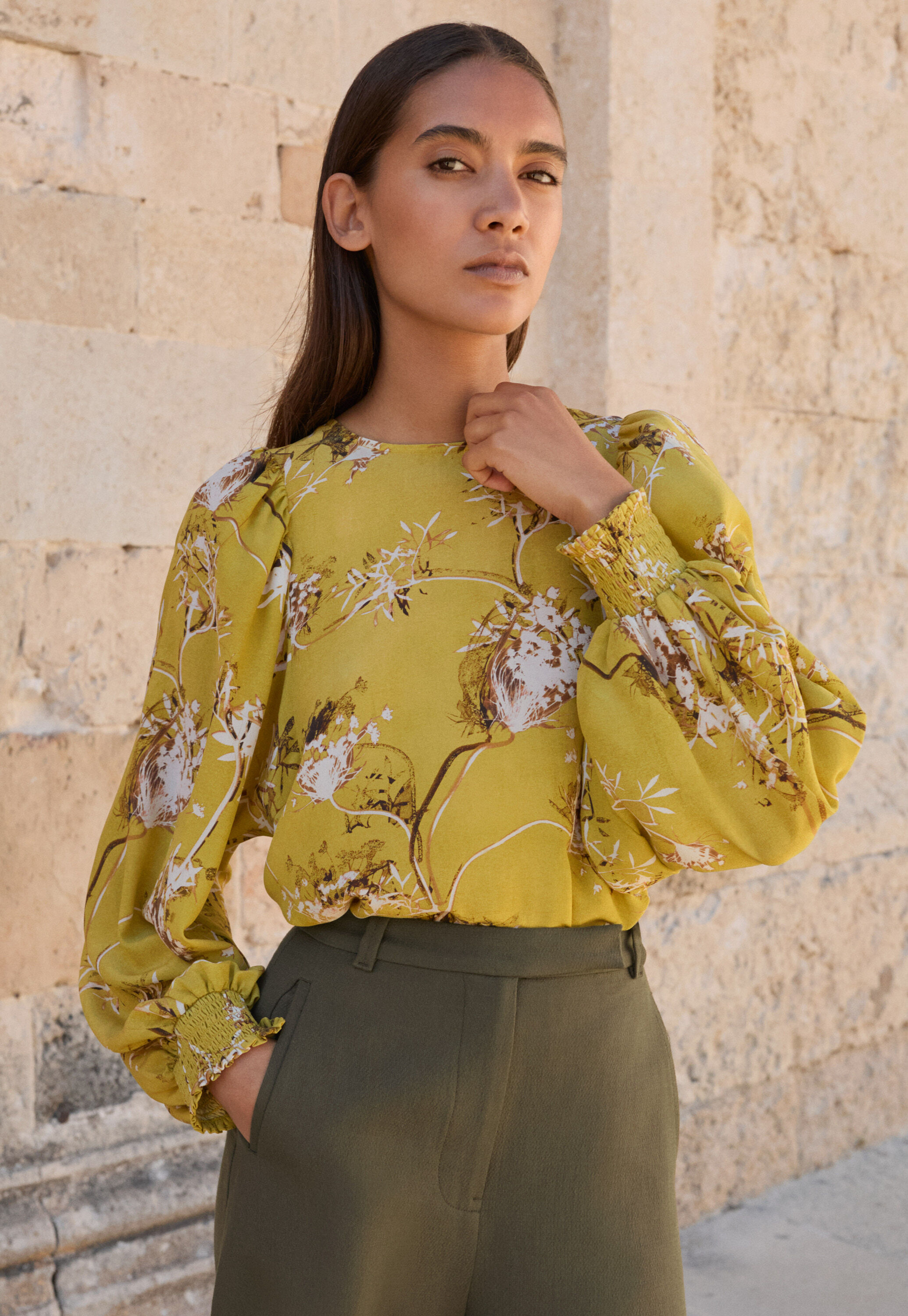 Kleid mit Peplum-Saum