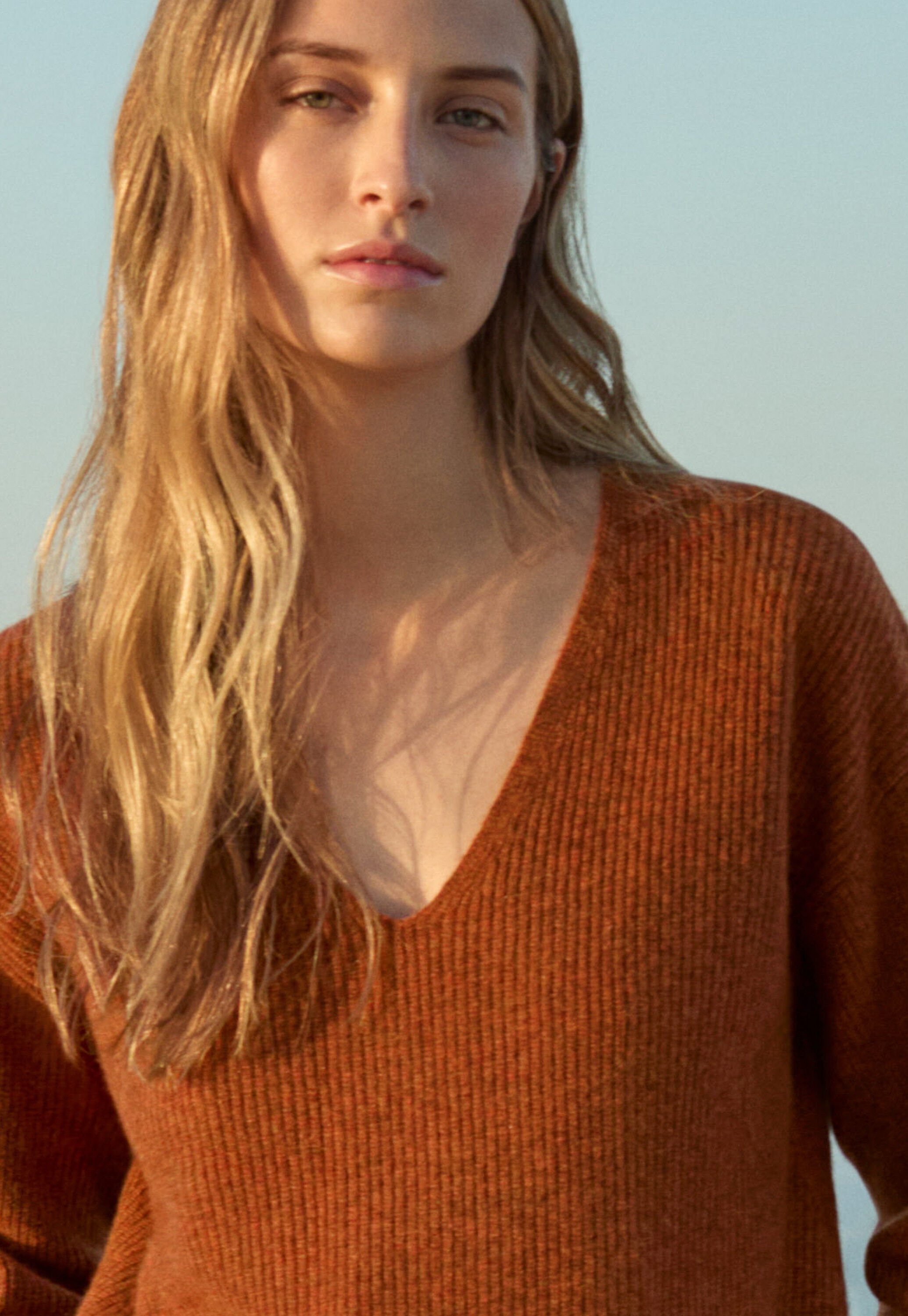 Pullover mit V-Ausschnitt