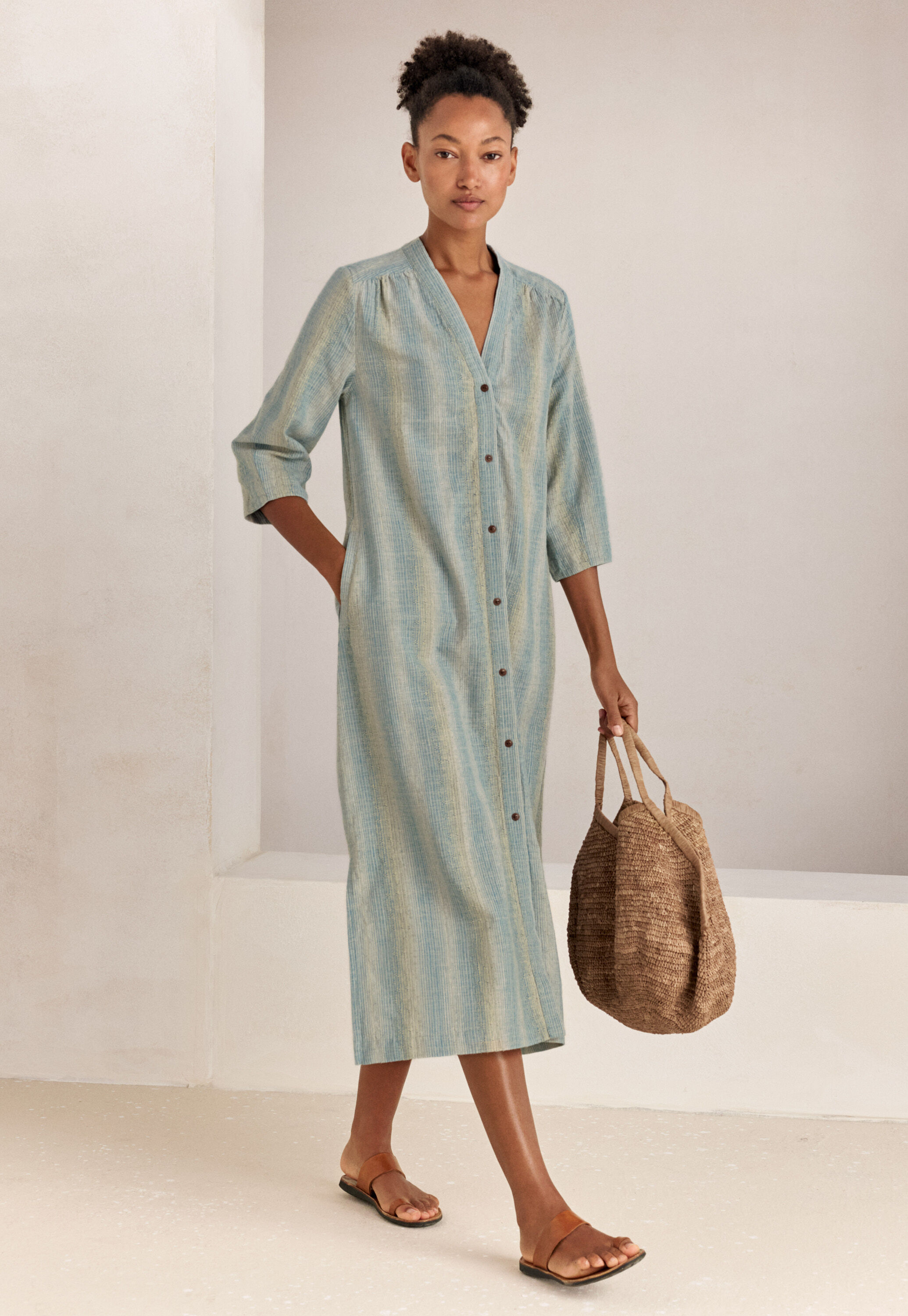 Durchgekn&ouml;pftes Kleid