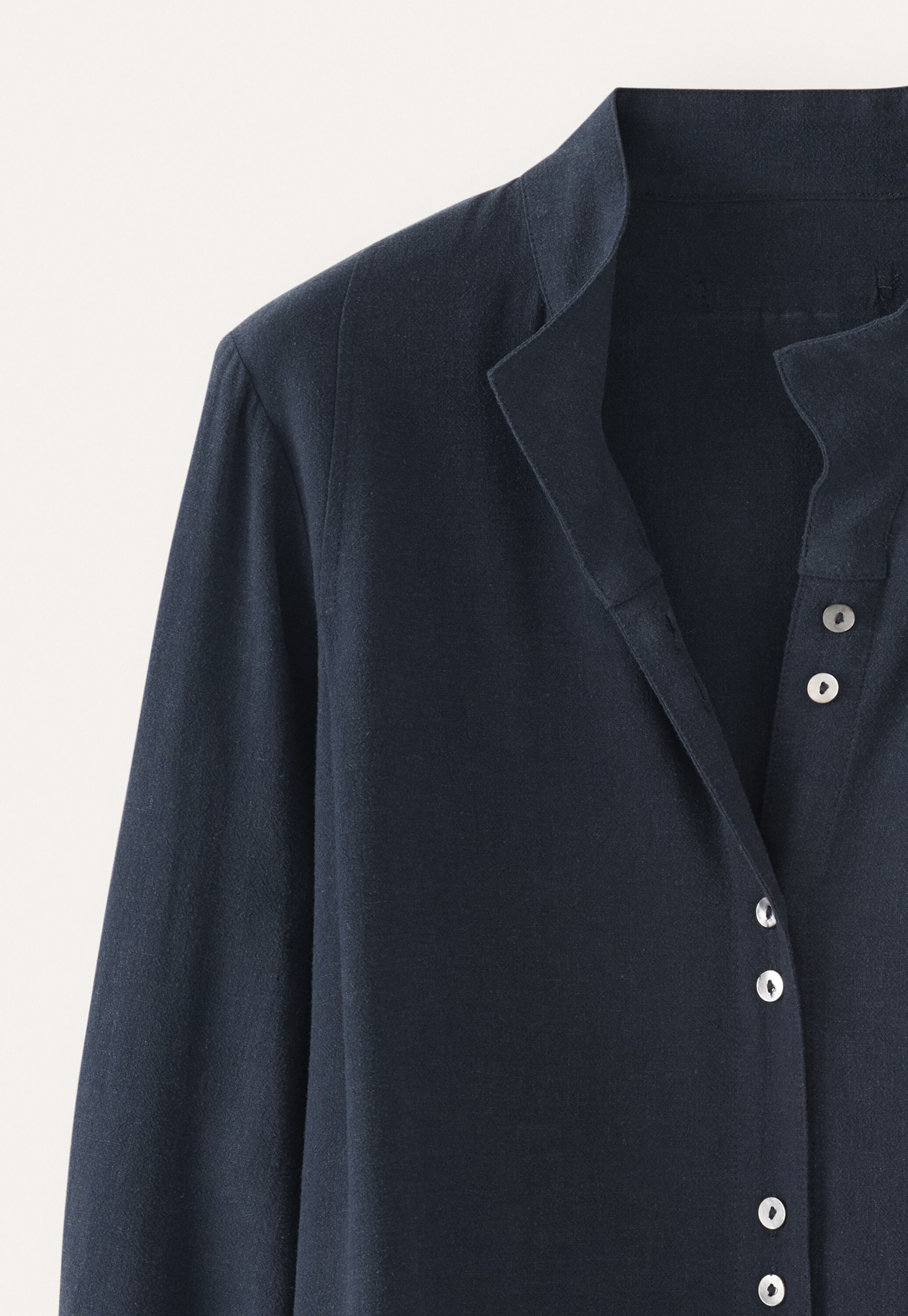 Bluse mit Trichterkragen