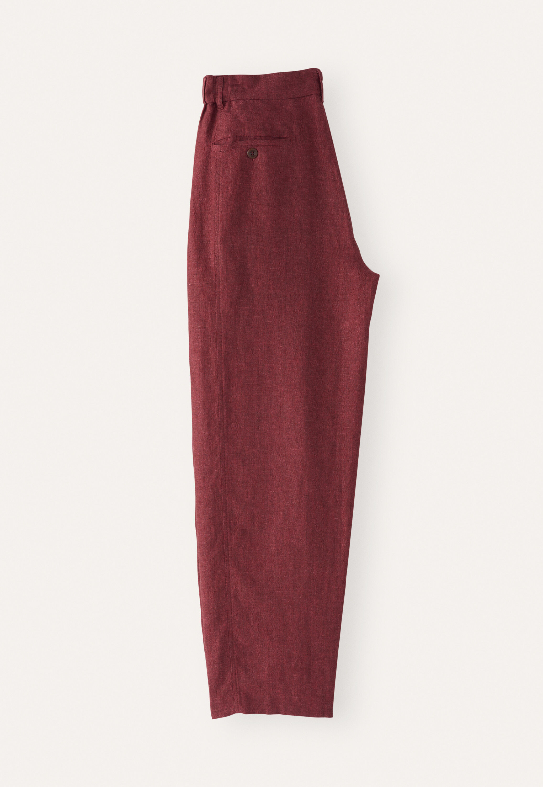 K&uuml;rzere, schmal zulaufende Hose