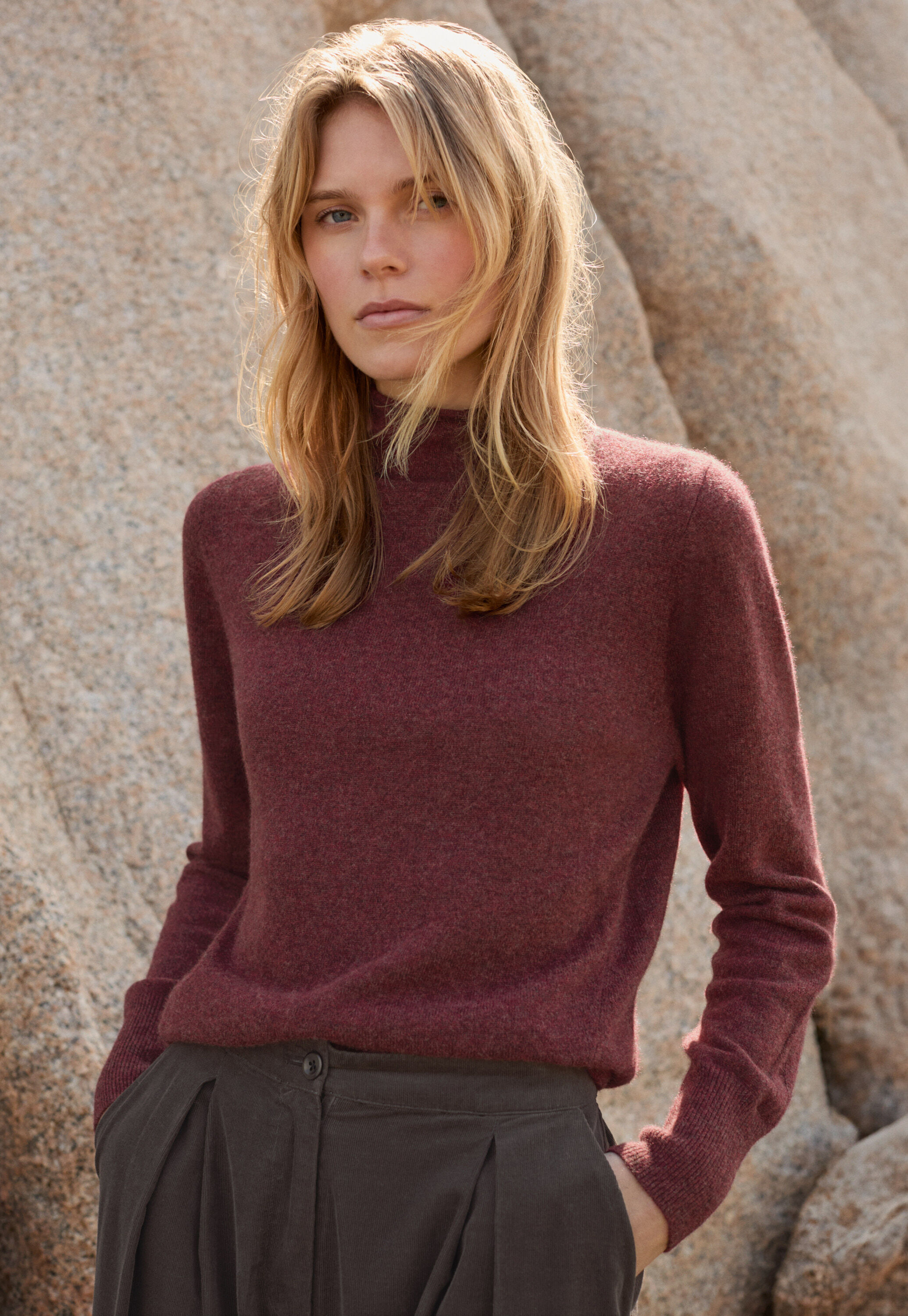 Pullover mit hohem Kragen