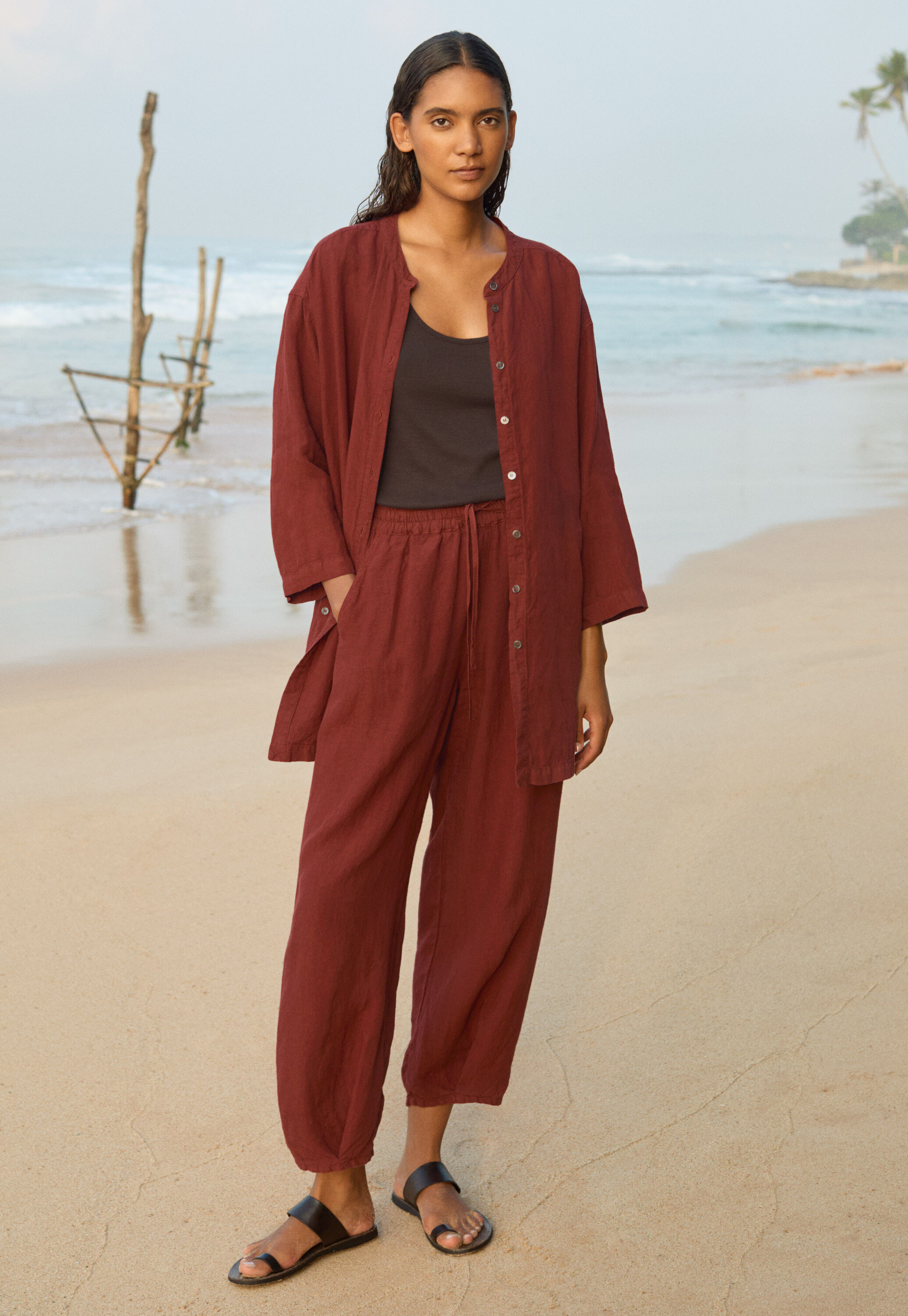 Bluse mit gekn&ouml;pften Seiten