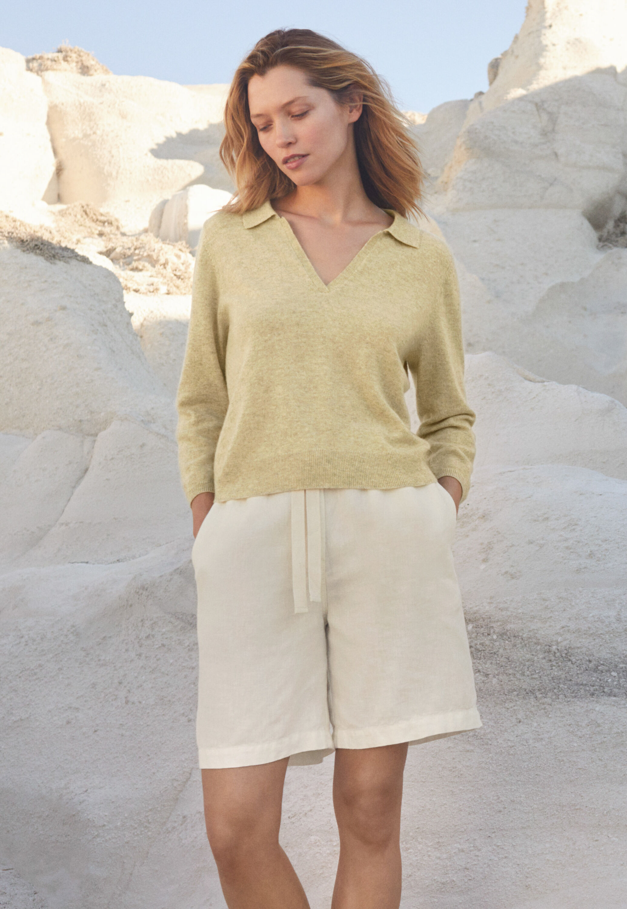 Pullover mit Kragen