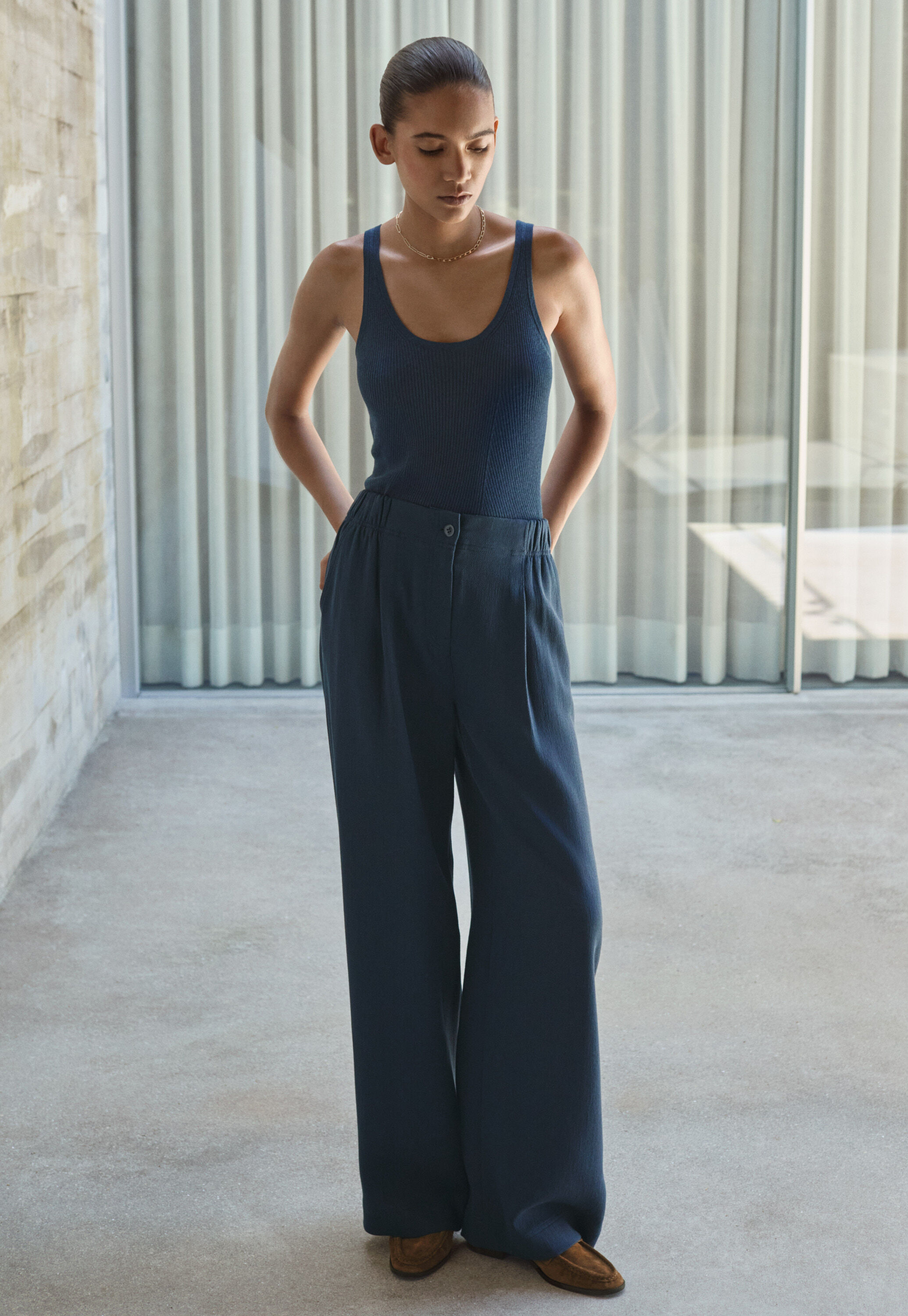 Elegante Hose mit weitem Bein