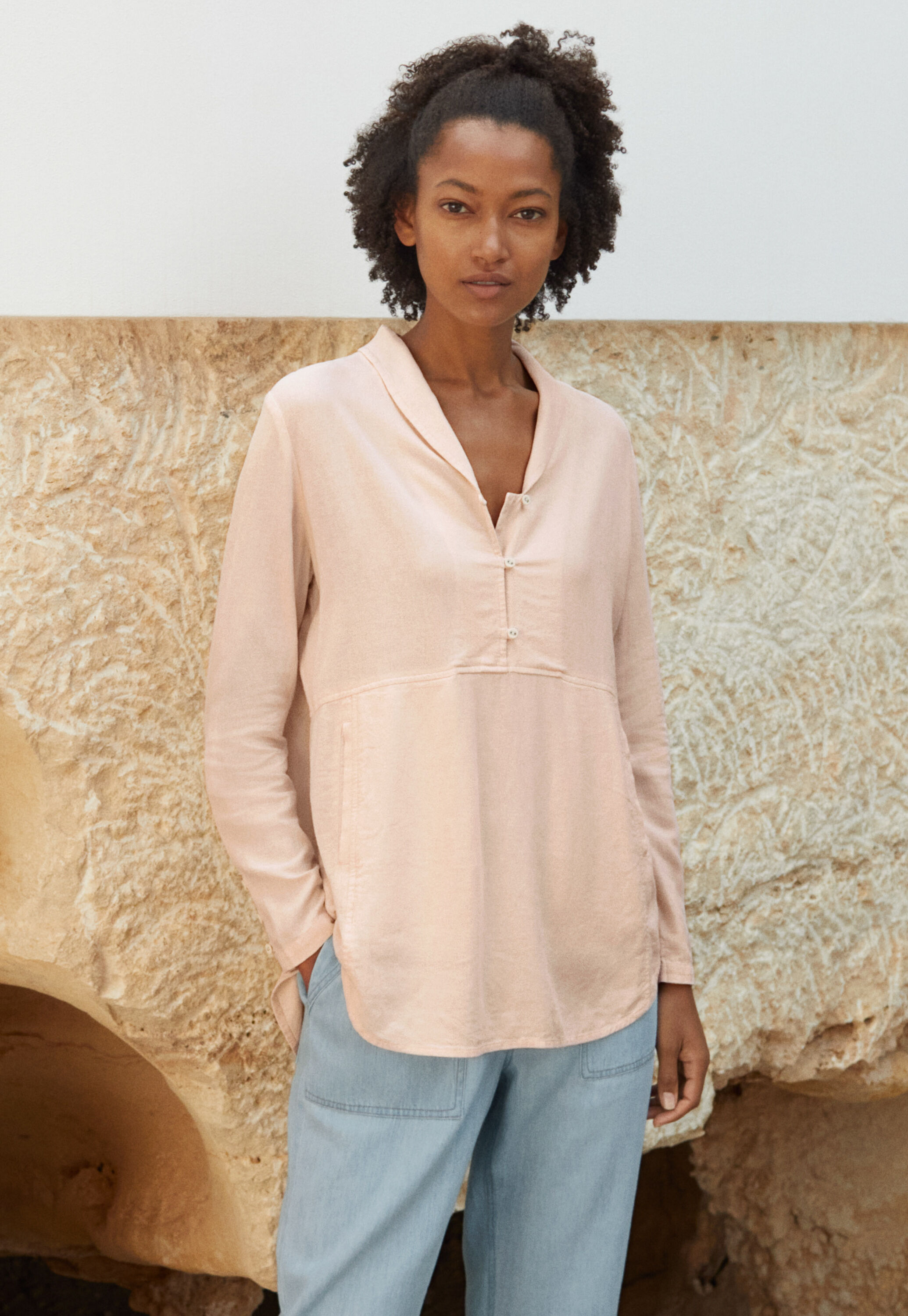Bluse mit Schalkragen