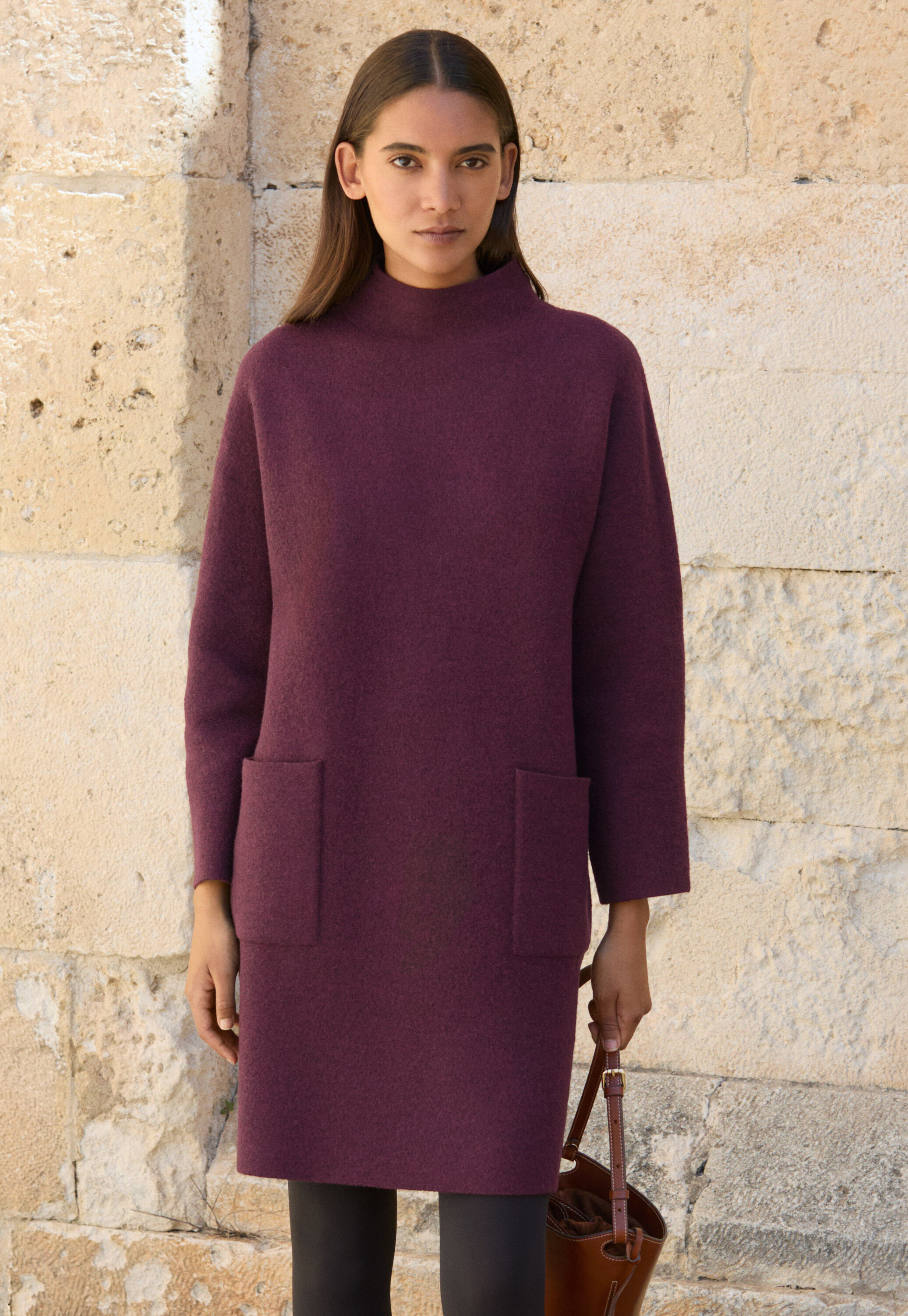 Kleid mit aufgesetzten Taschen