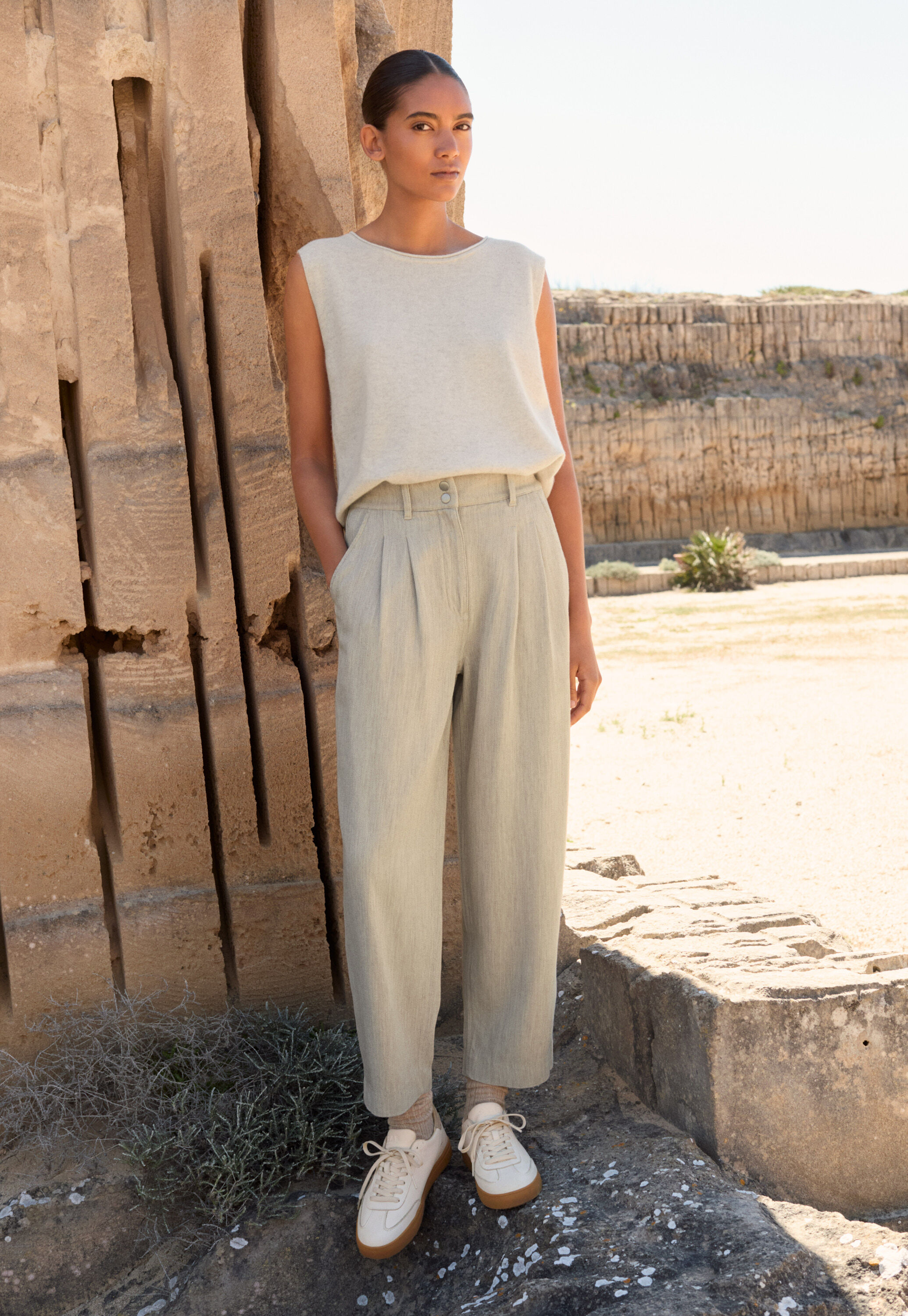 Schmal zulaufende Hose