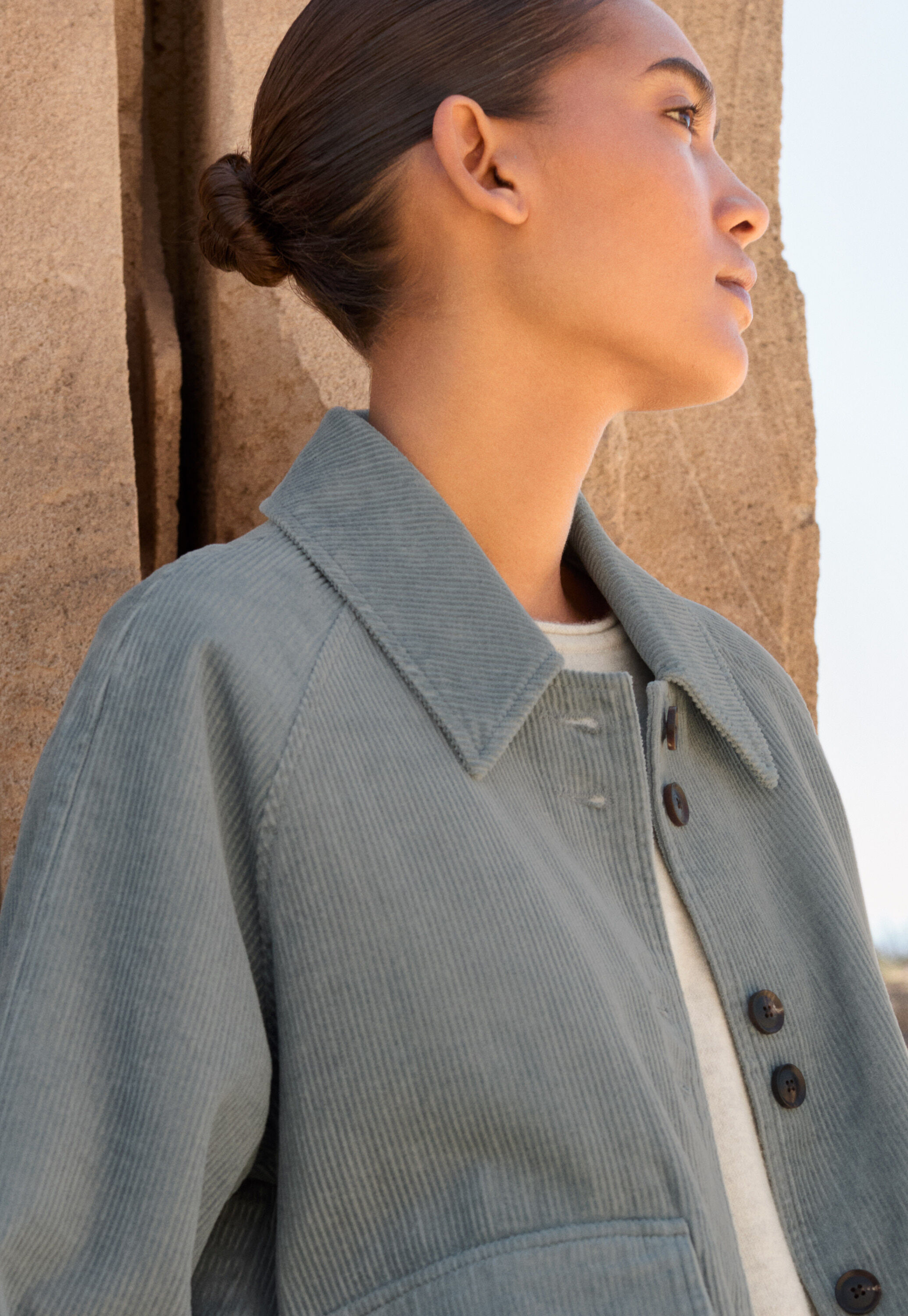 K&uuml;rzere Cordjacke