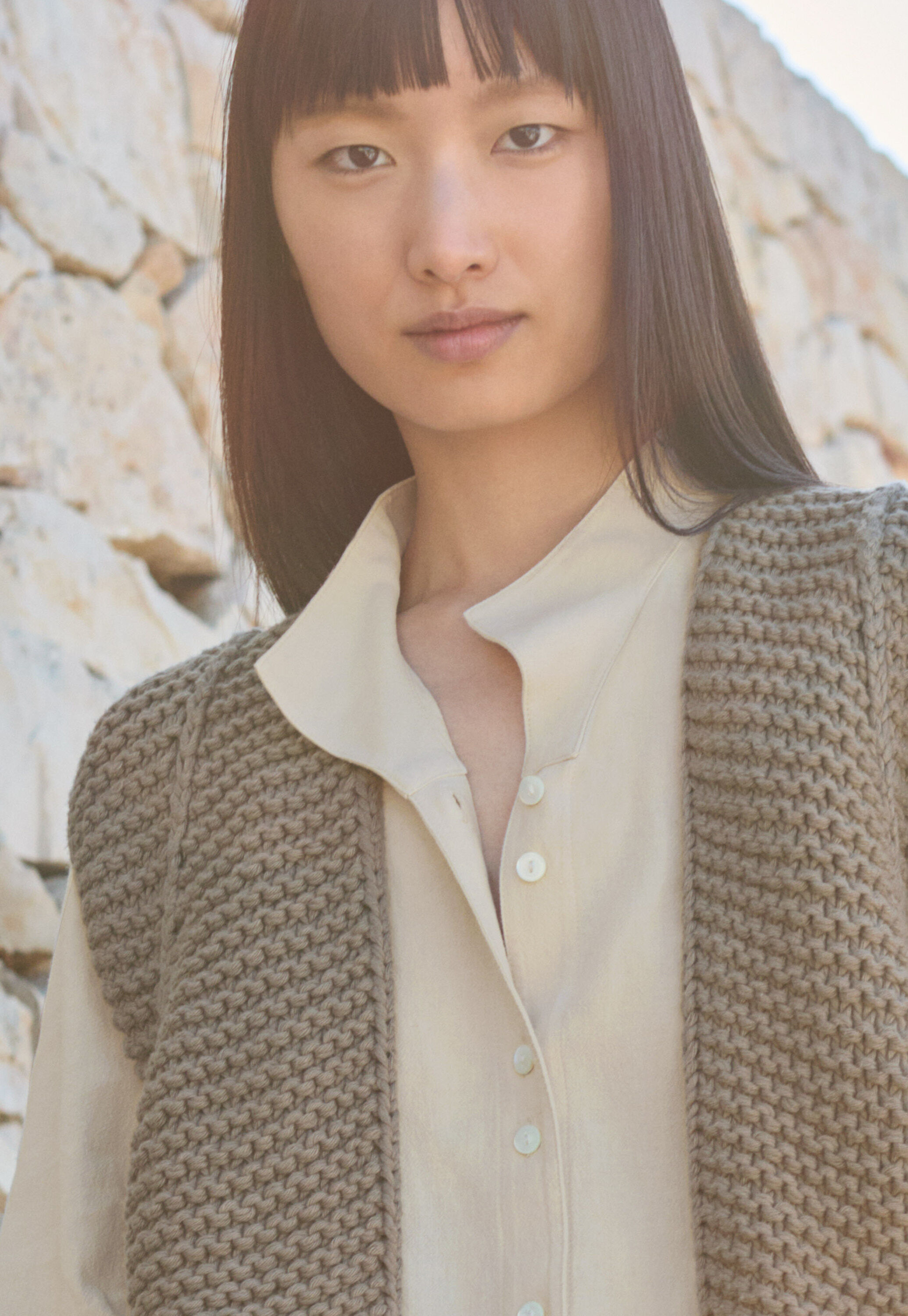 Bluse mit Trichterkragen