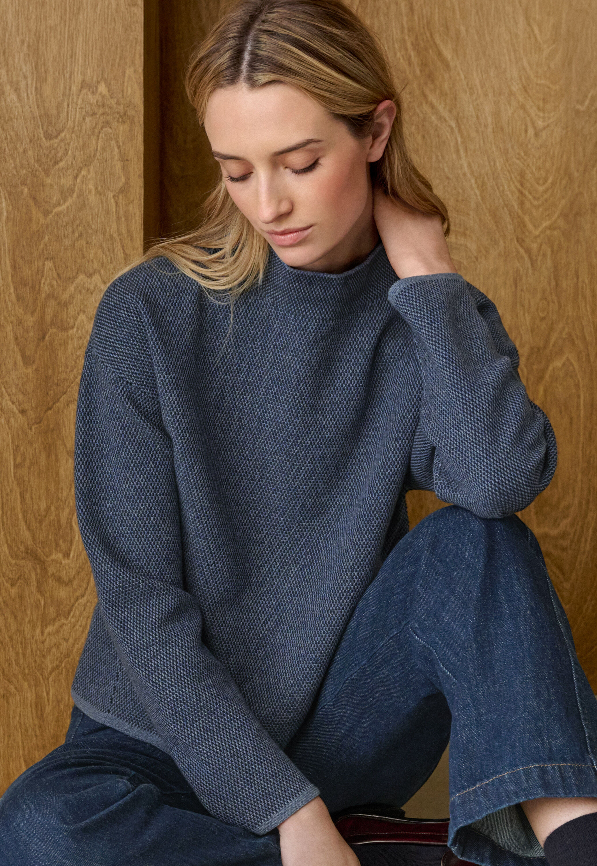 Pullover mit Trichterkragen