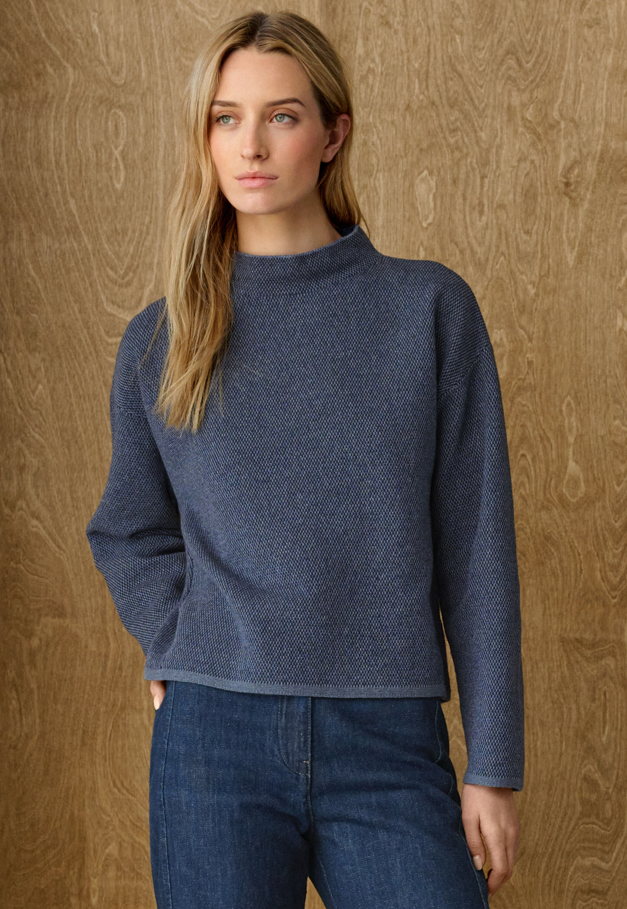 Pullover mit Trichterkragen
