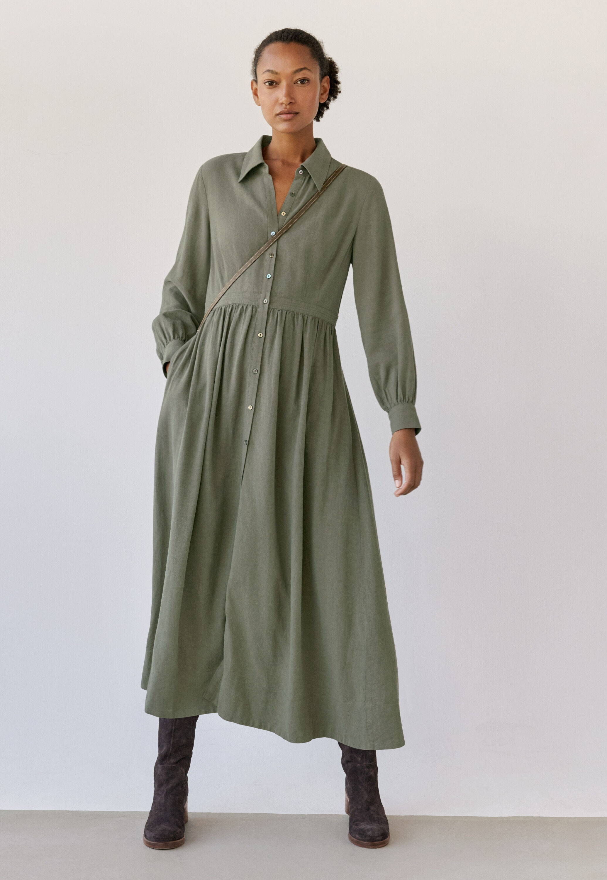 Langes Hemdkleid