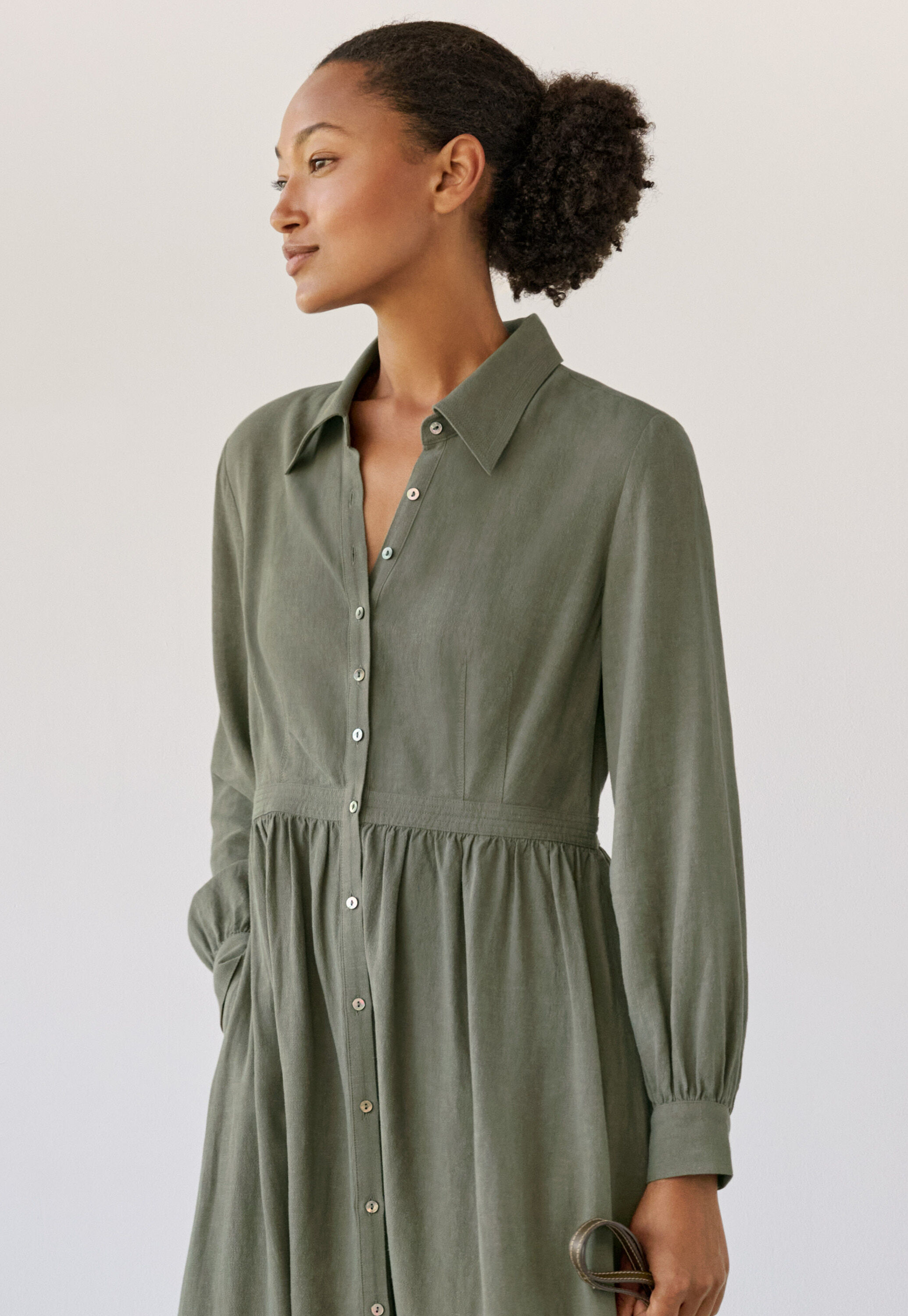 Langes Hemdkleid