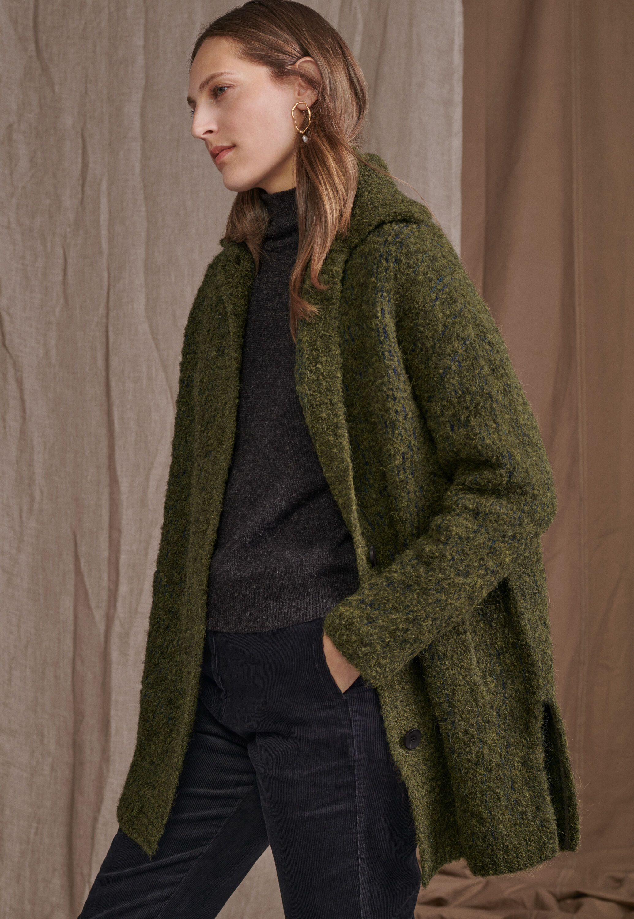 Pullover mit Trichterkragen