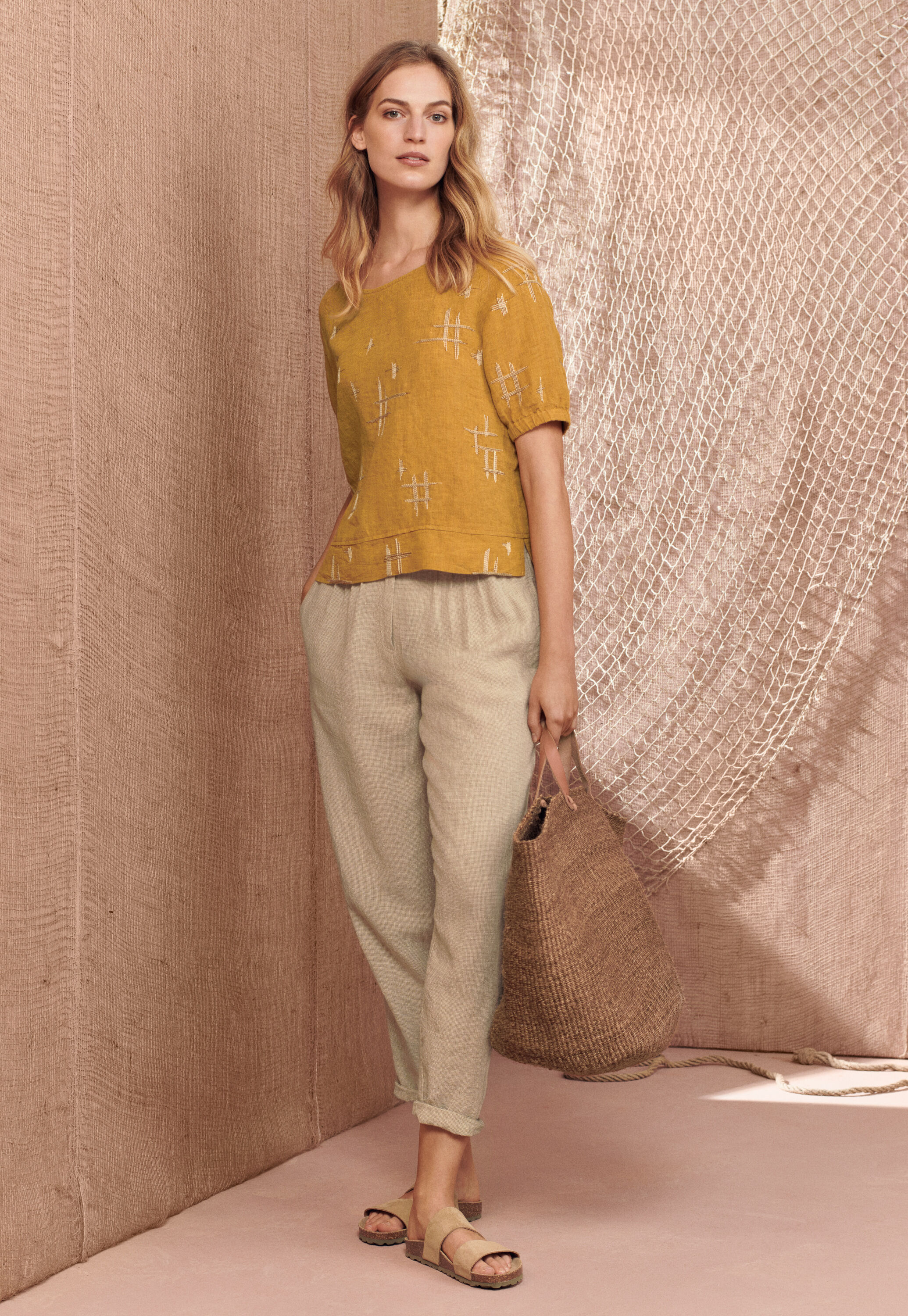 Schmal zulaufende Hose