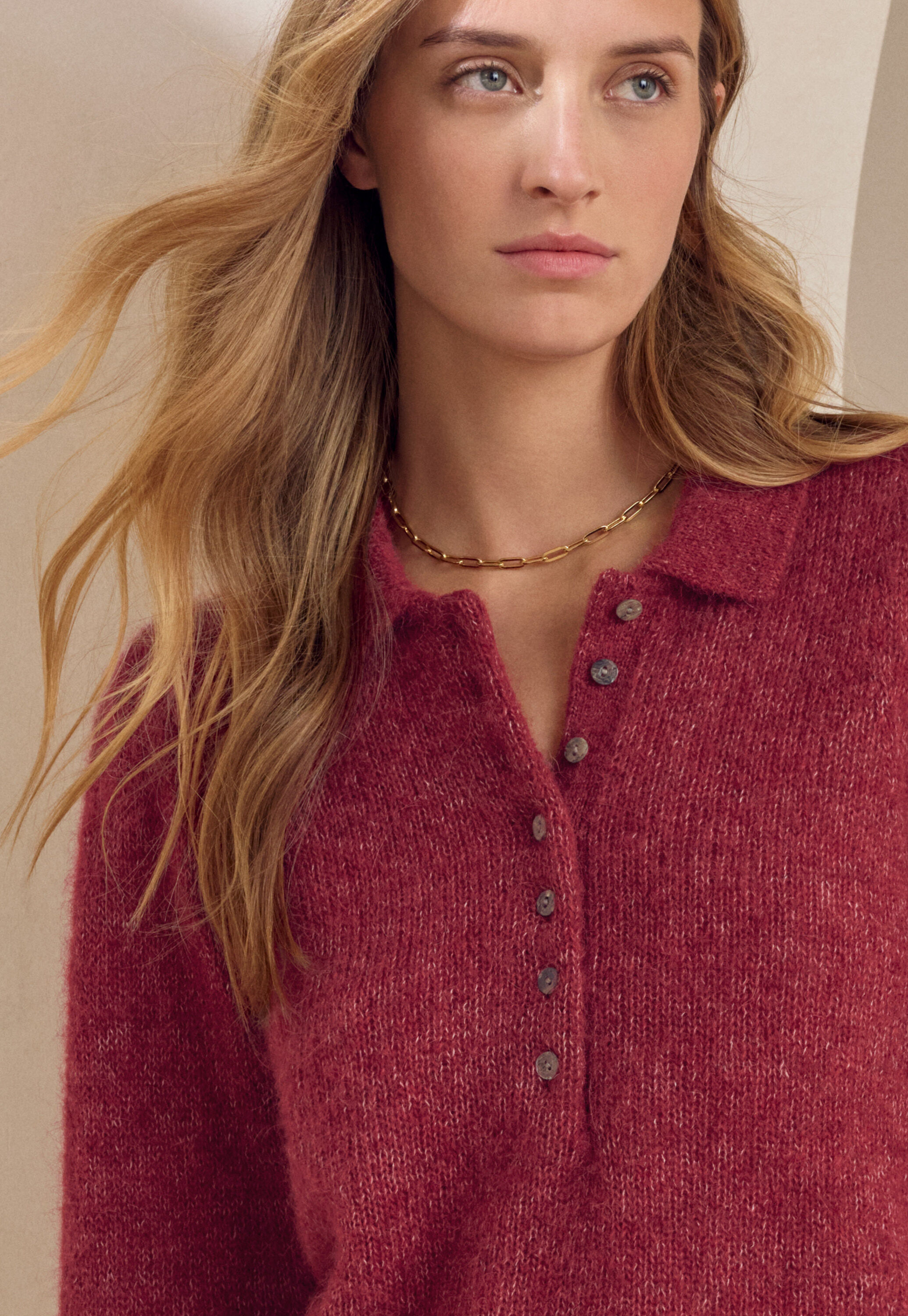 Pullover mit Kragen