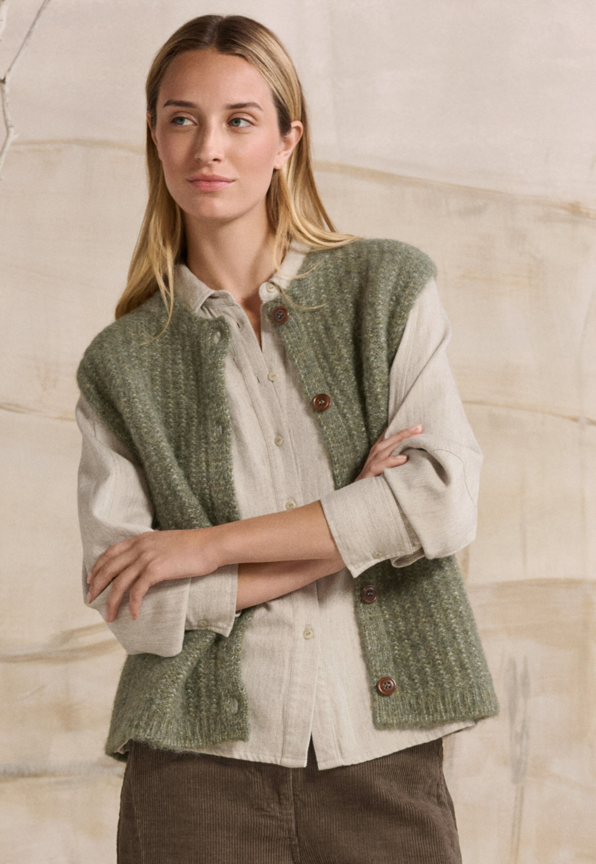 &Auml;rmelloser Cardigan