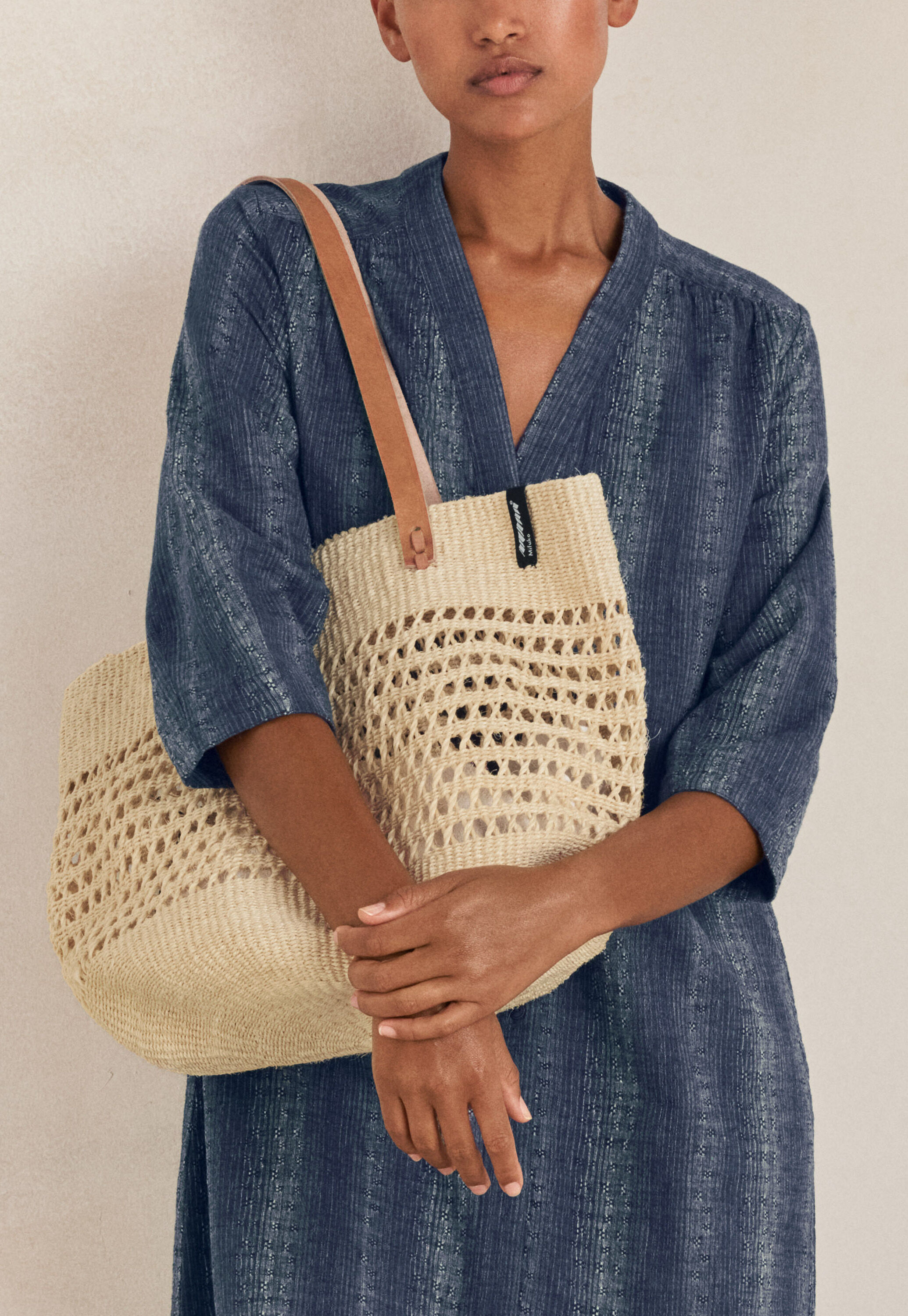 Shopper mit Lederriemen