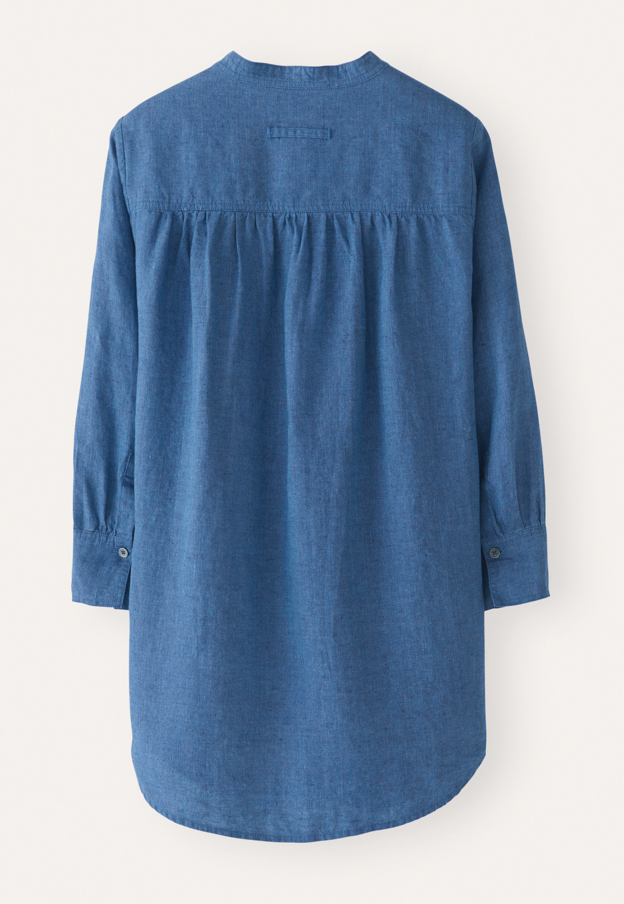Lange Bluse mit geschwungenem Saum
