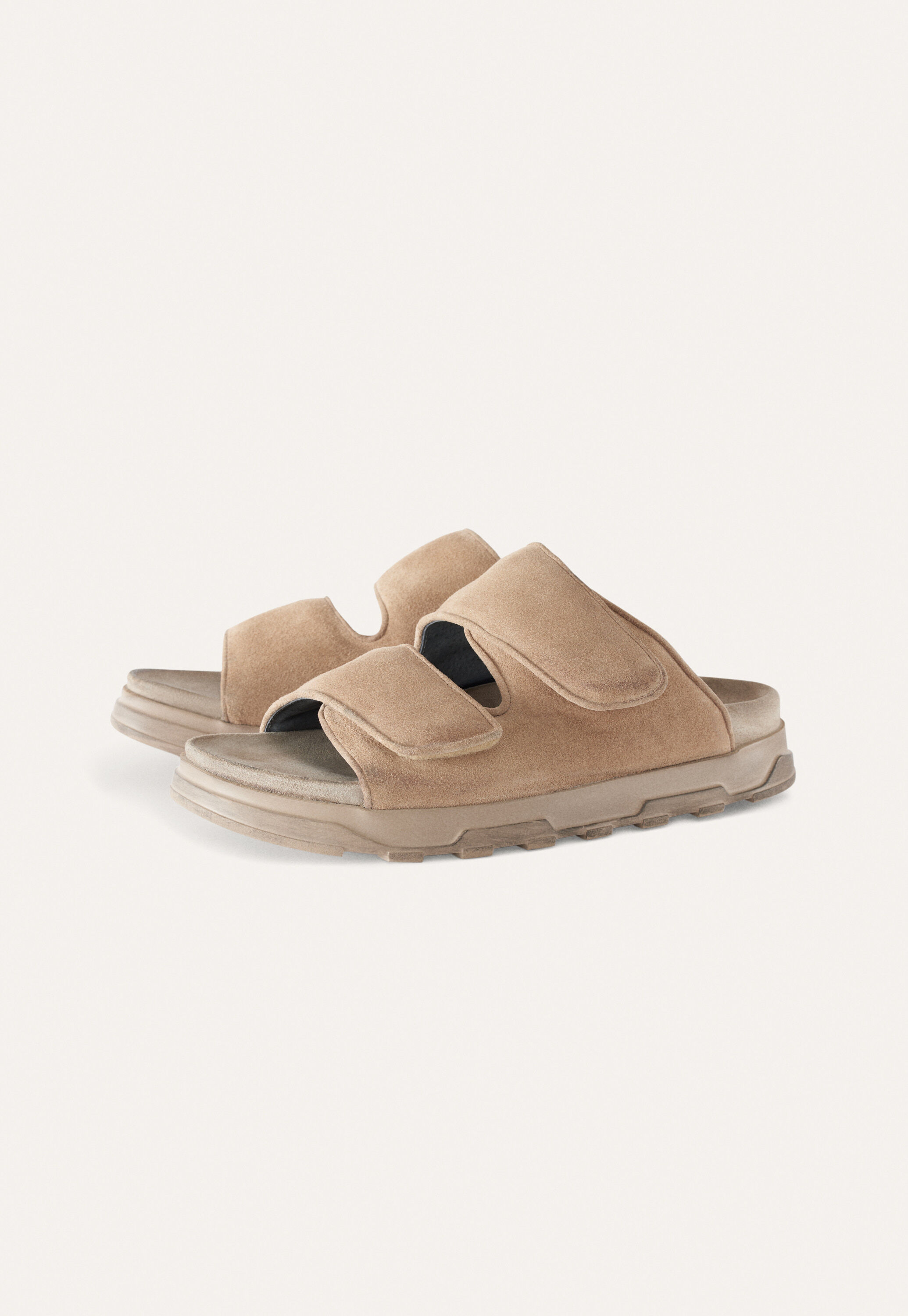 Sandale mit Klettriemen