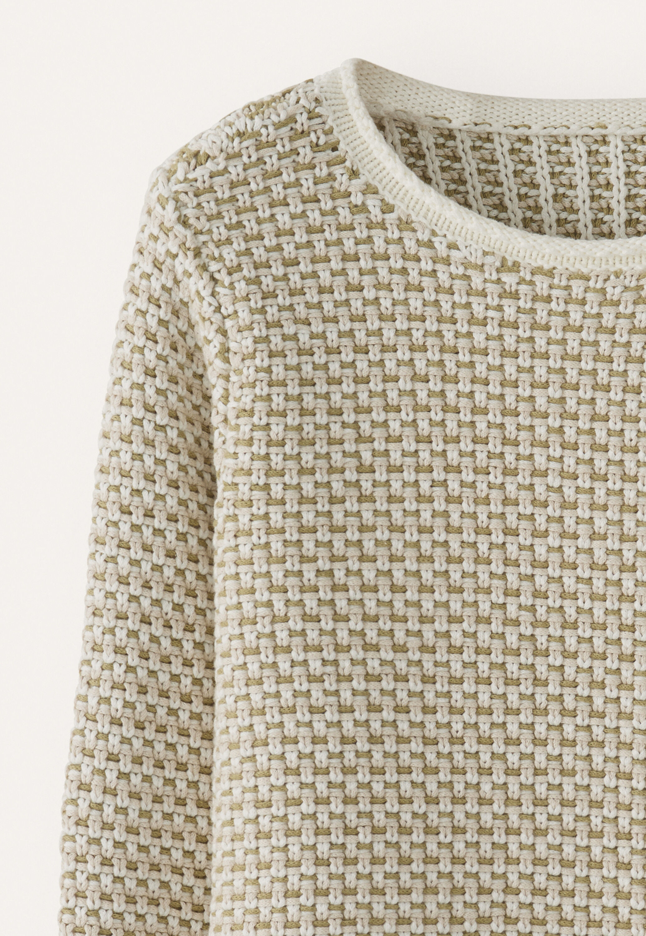 Kastiger Pullover mit Inlaymuster