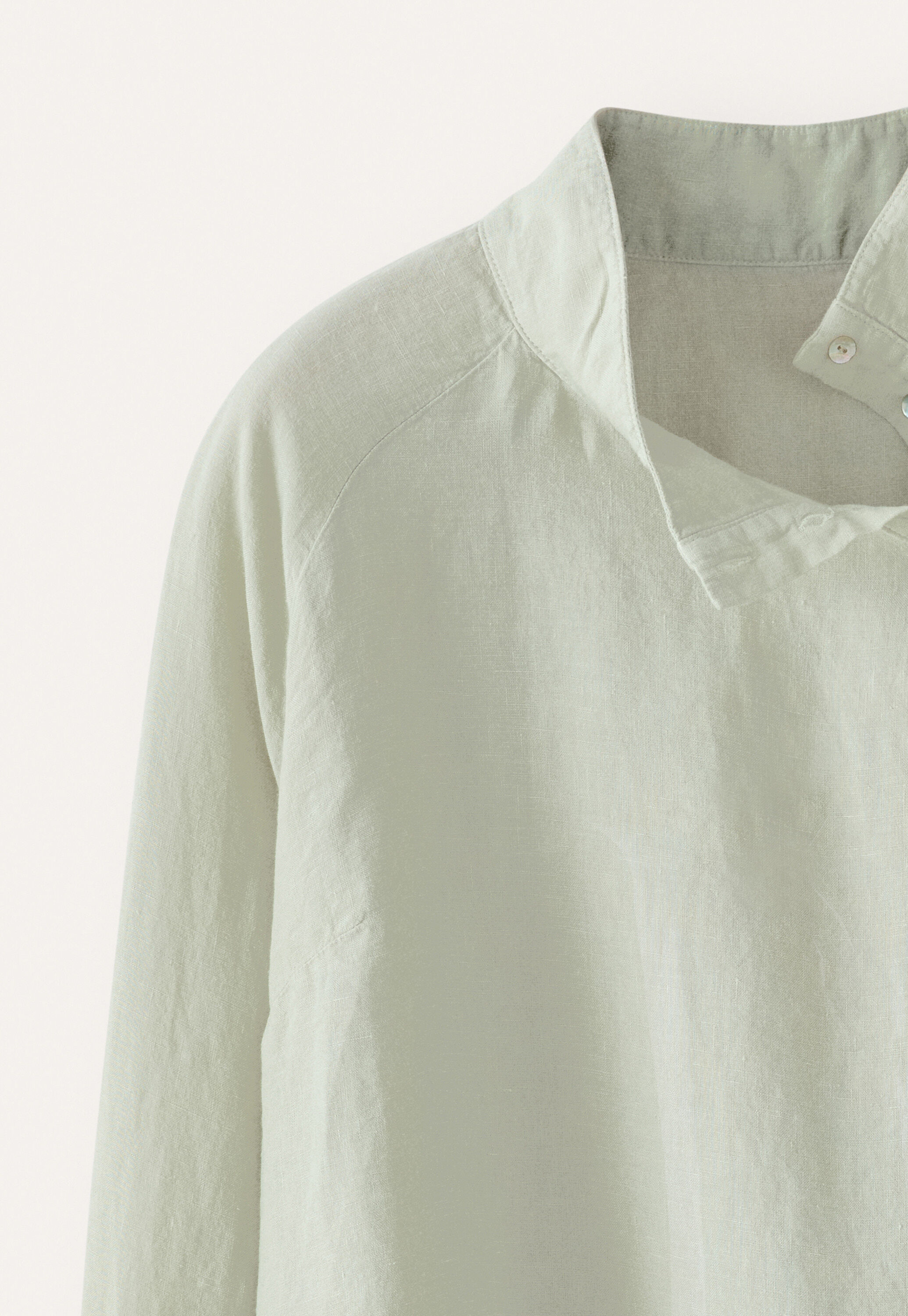 Bluse mit Trichterkragen