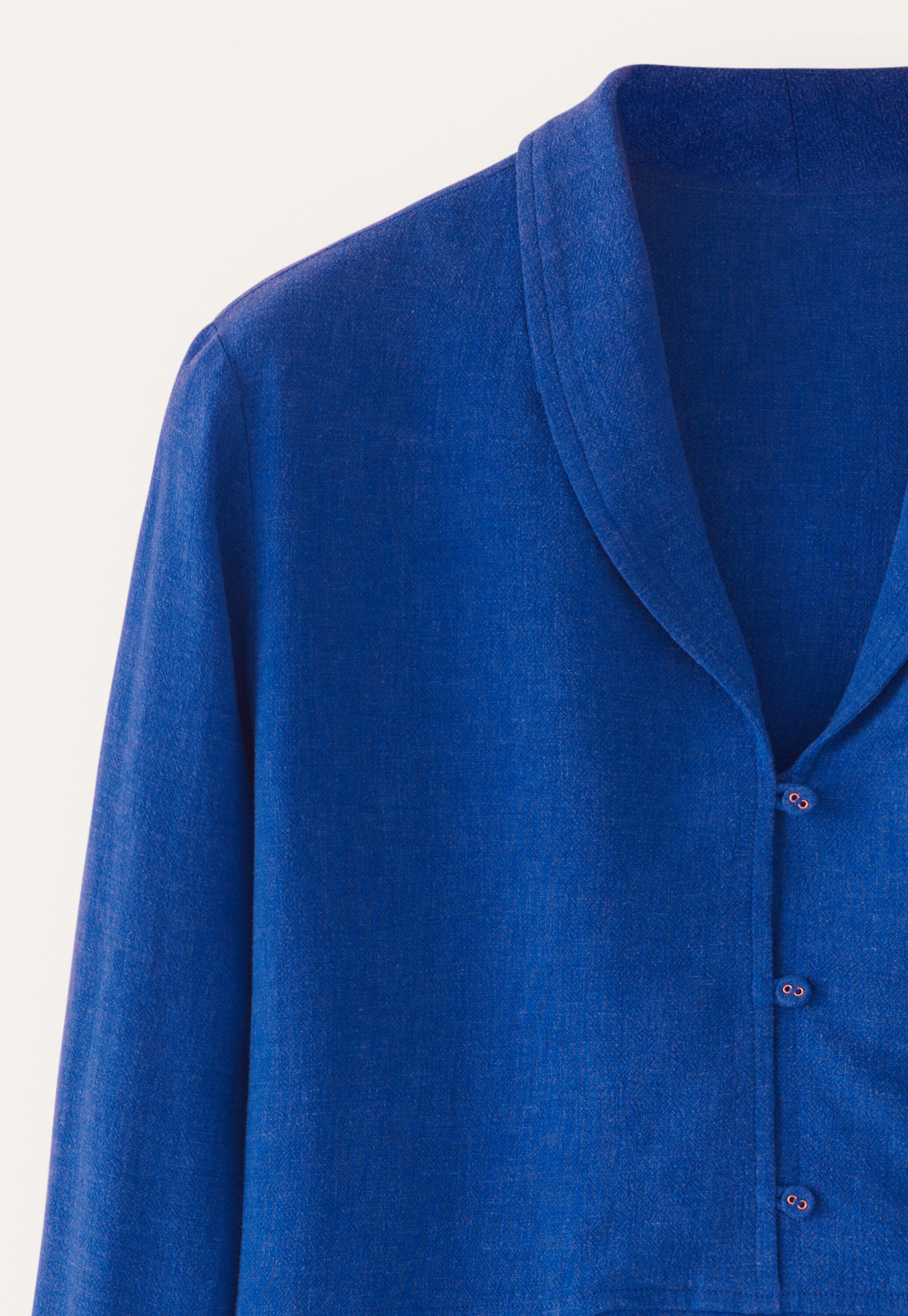 Bluse mit Schalkragen