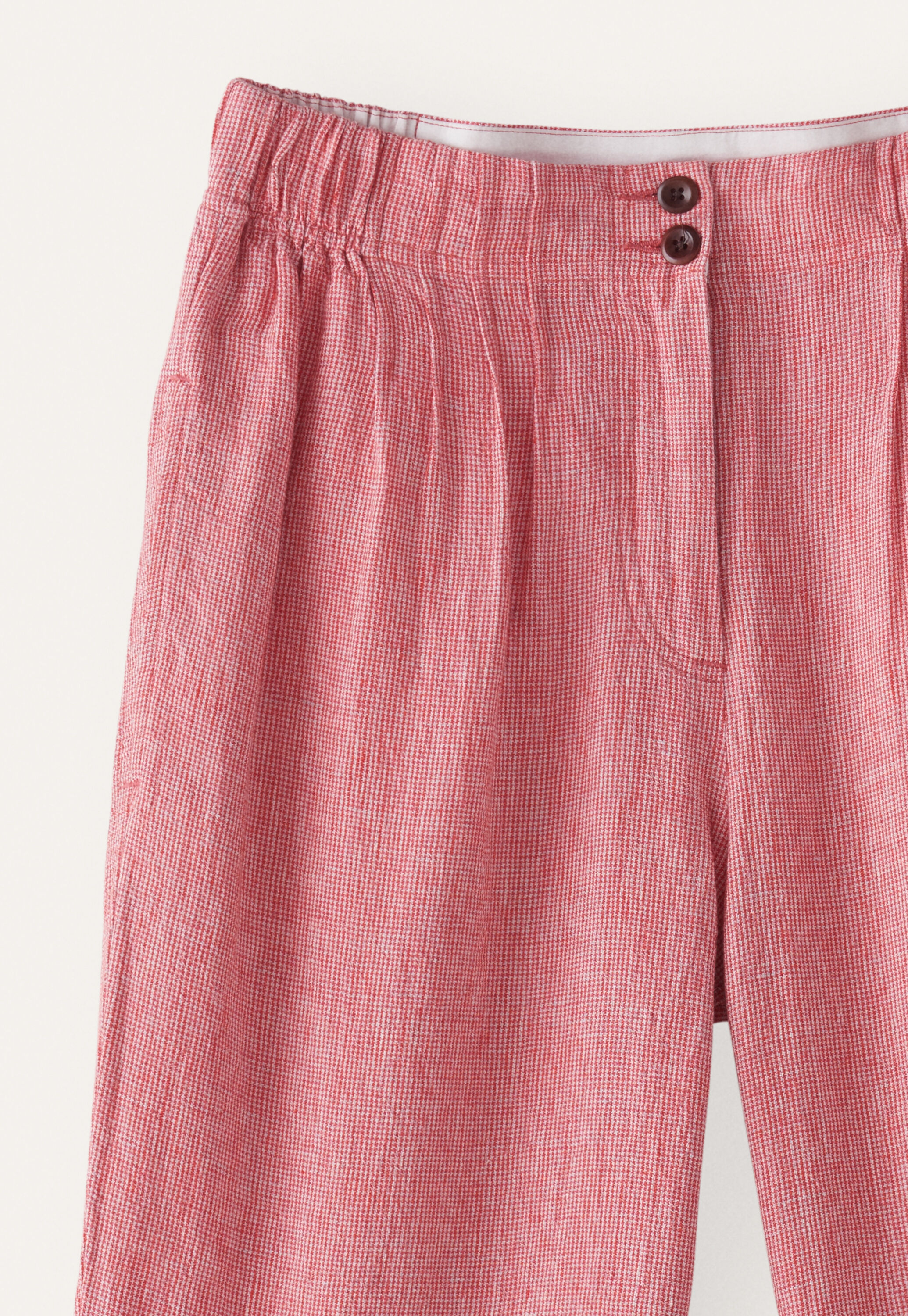 Schmal zulaufende Hose