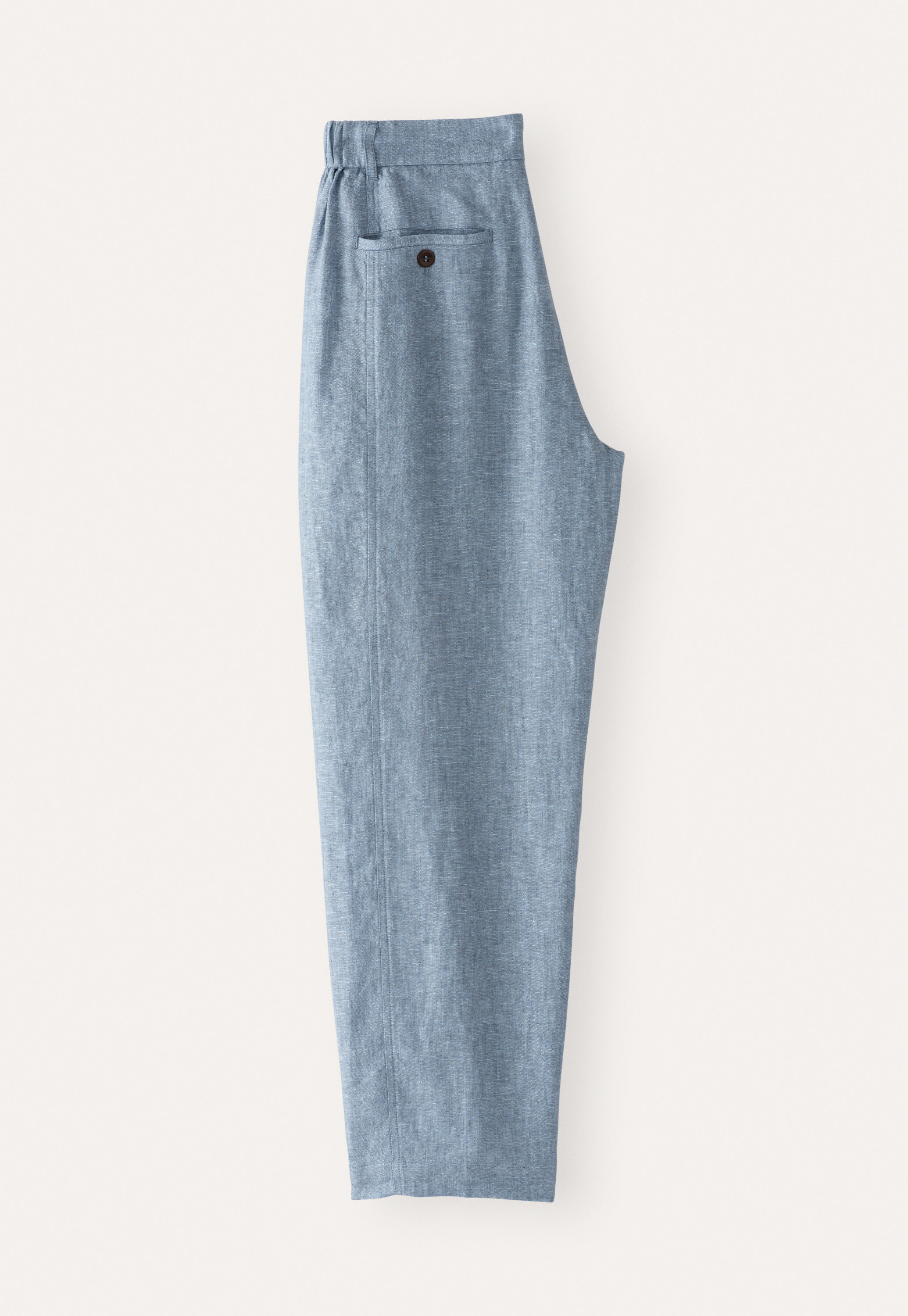 K&uuml;rzere, schmal zulaufende Hose
