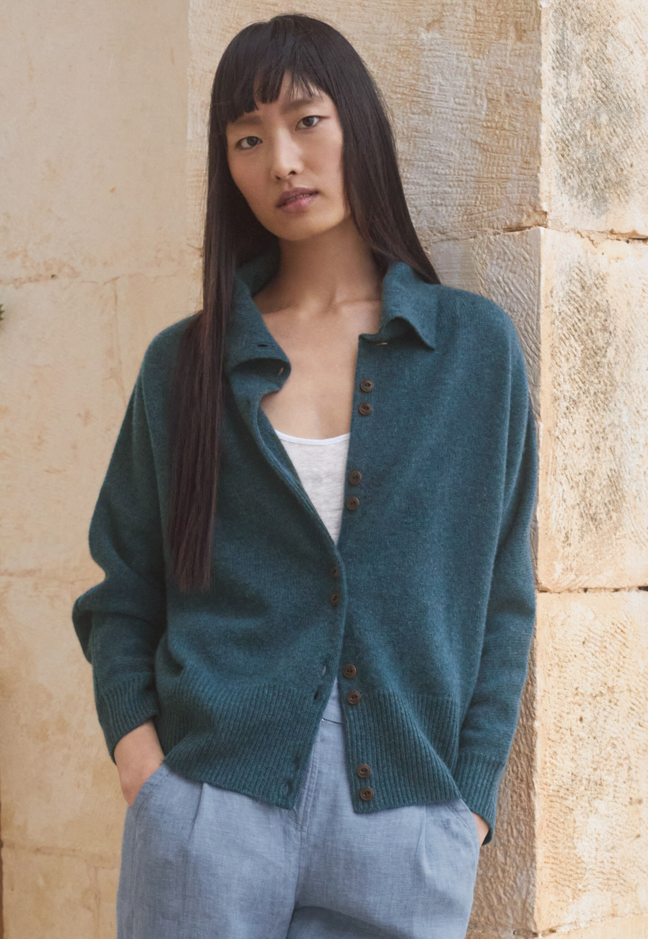Cardigan mit Trichterkragen