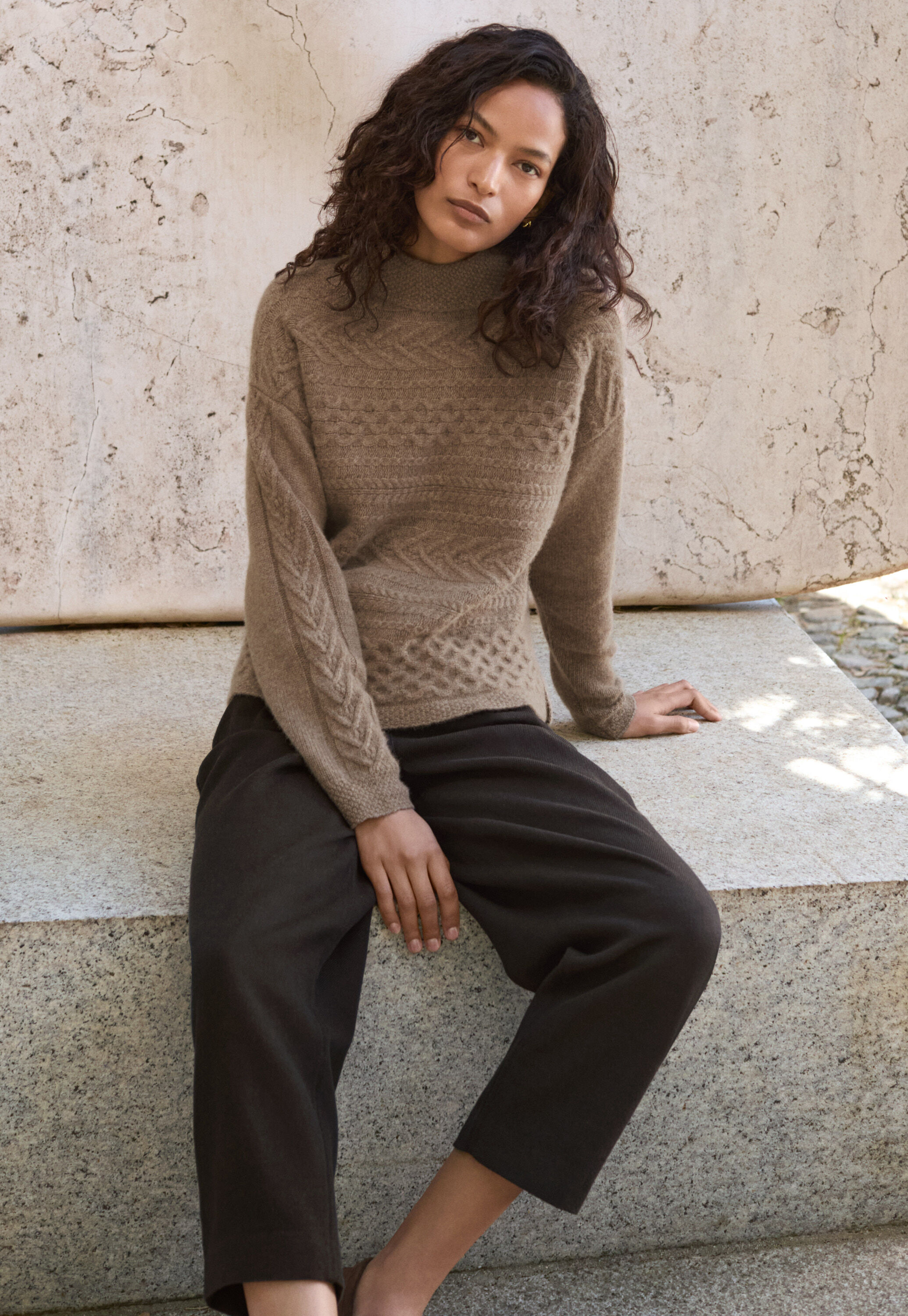 Pullover mit Zopfmuster