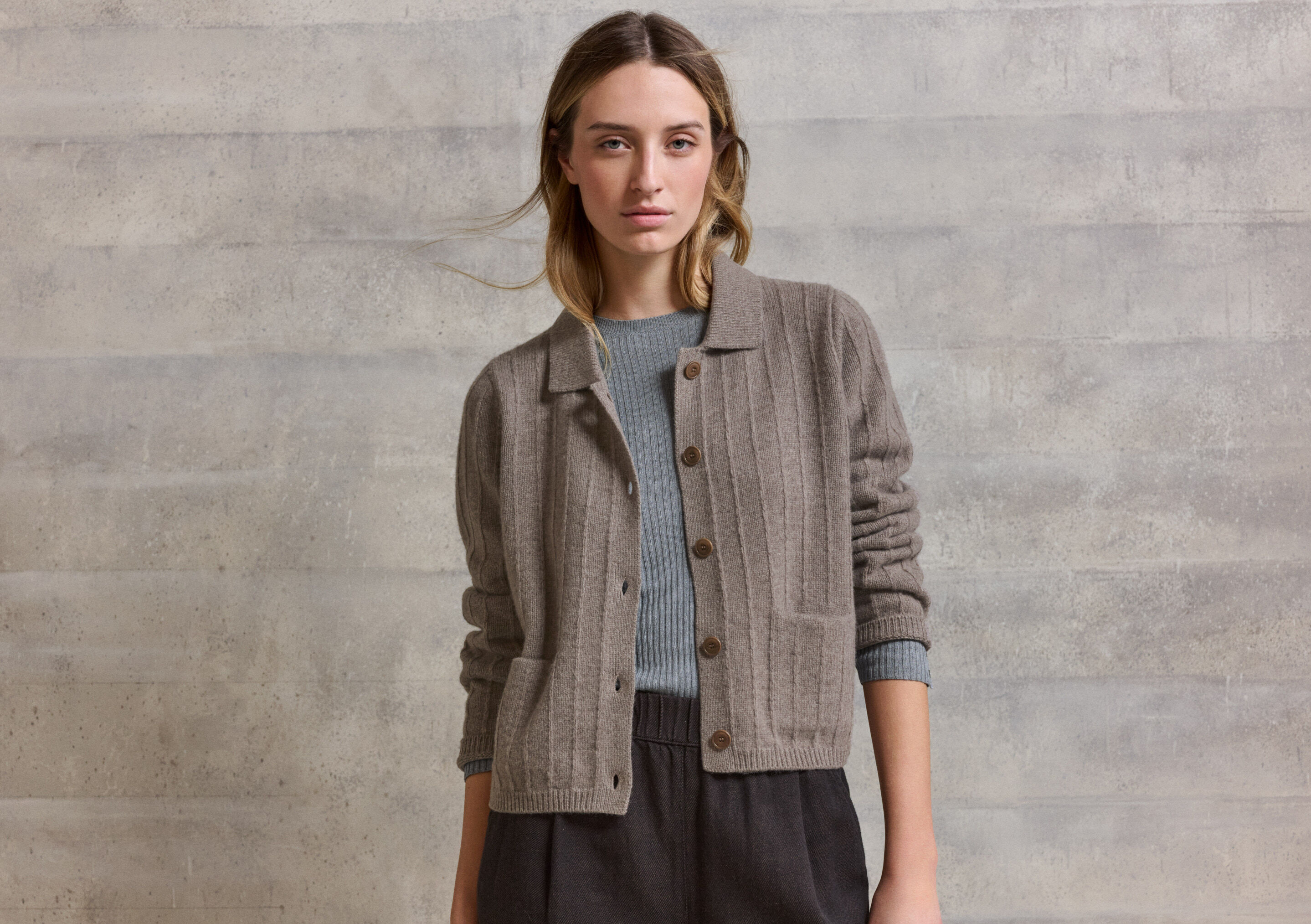 Cardigan mit Kragen