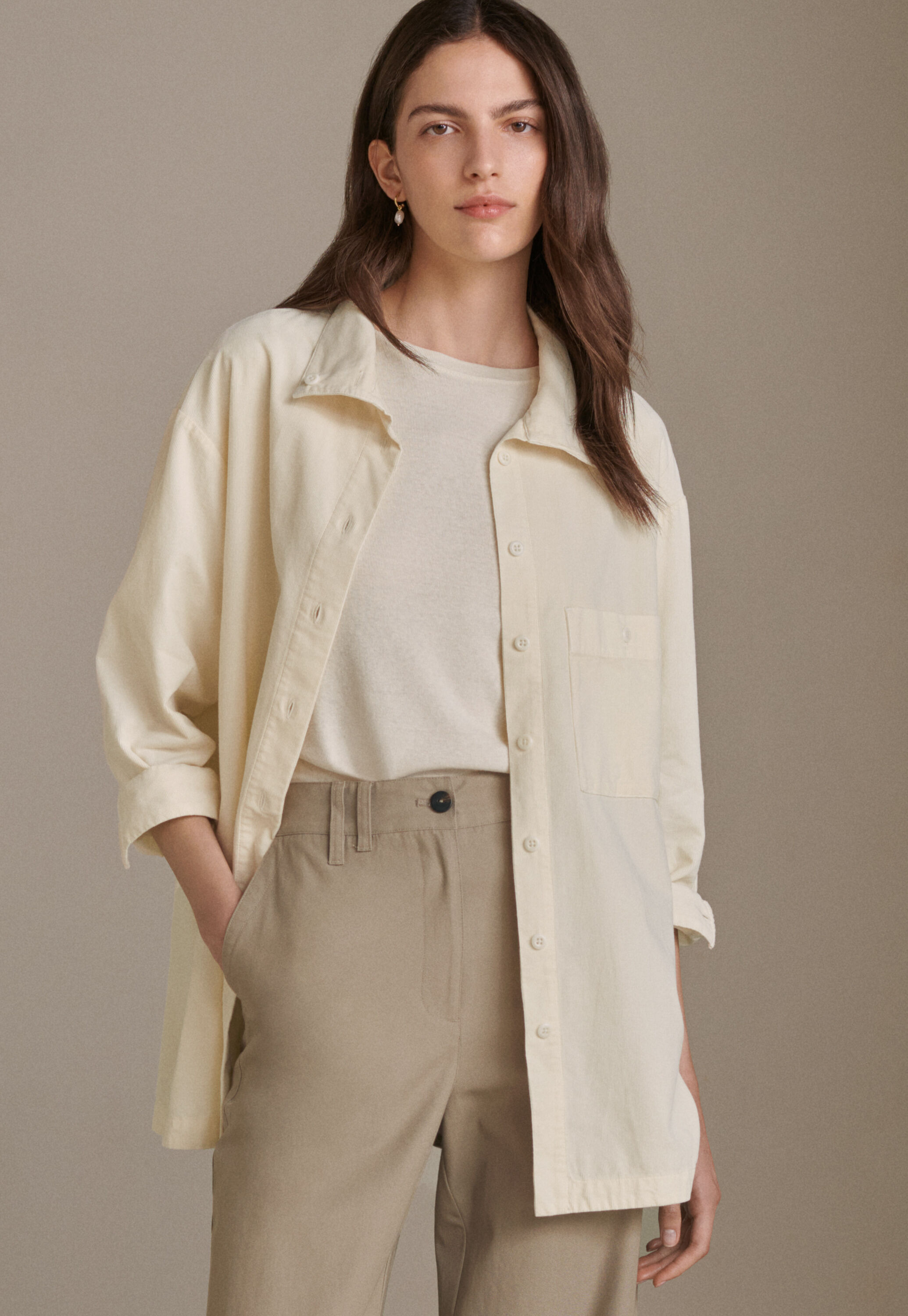Bluse mit Trichterkragen