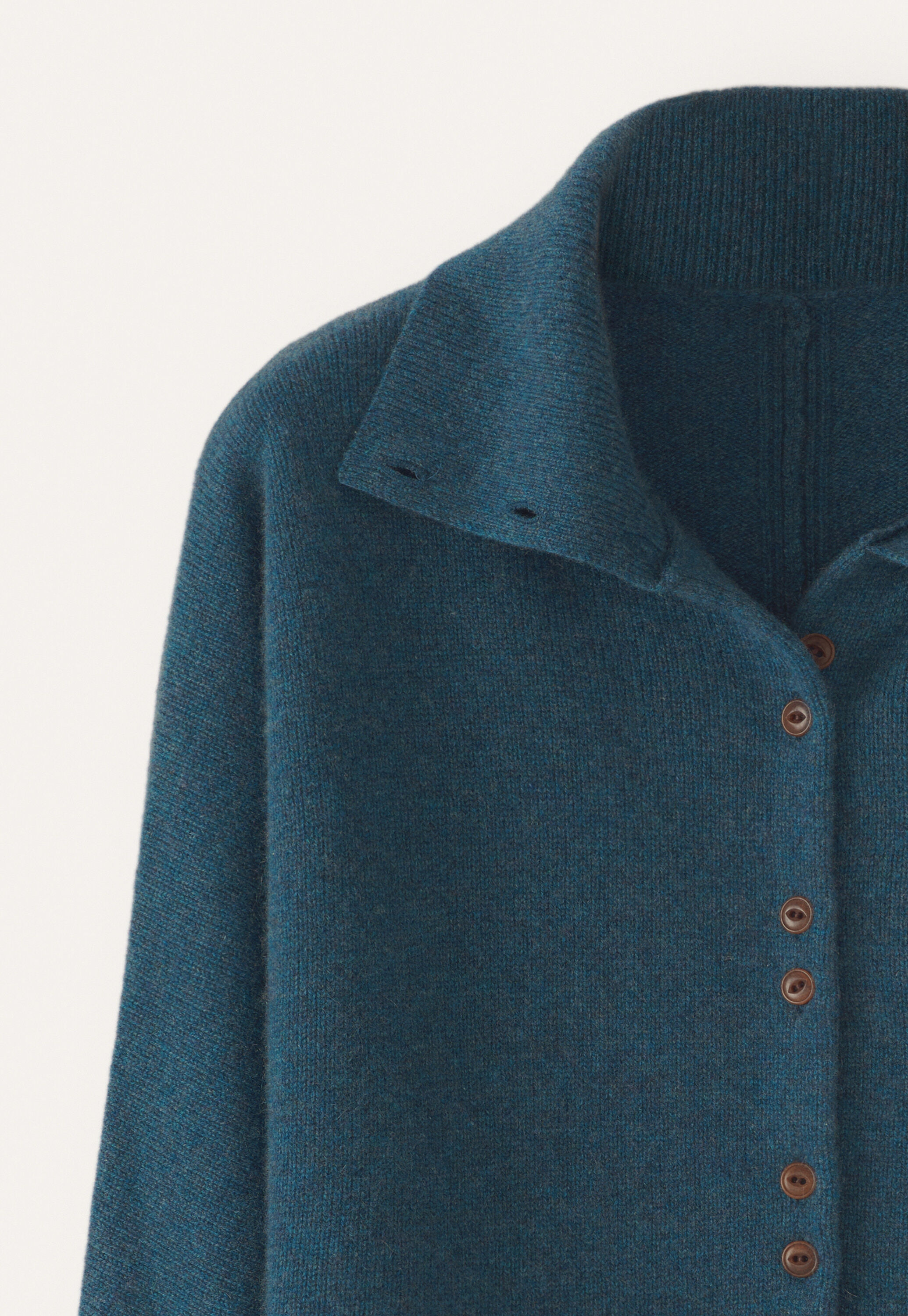 Cardigan mit Trichterkragen
