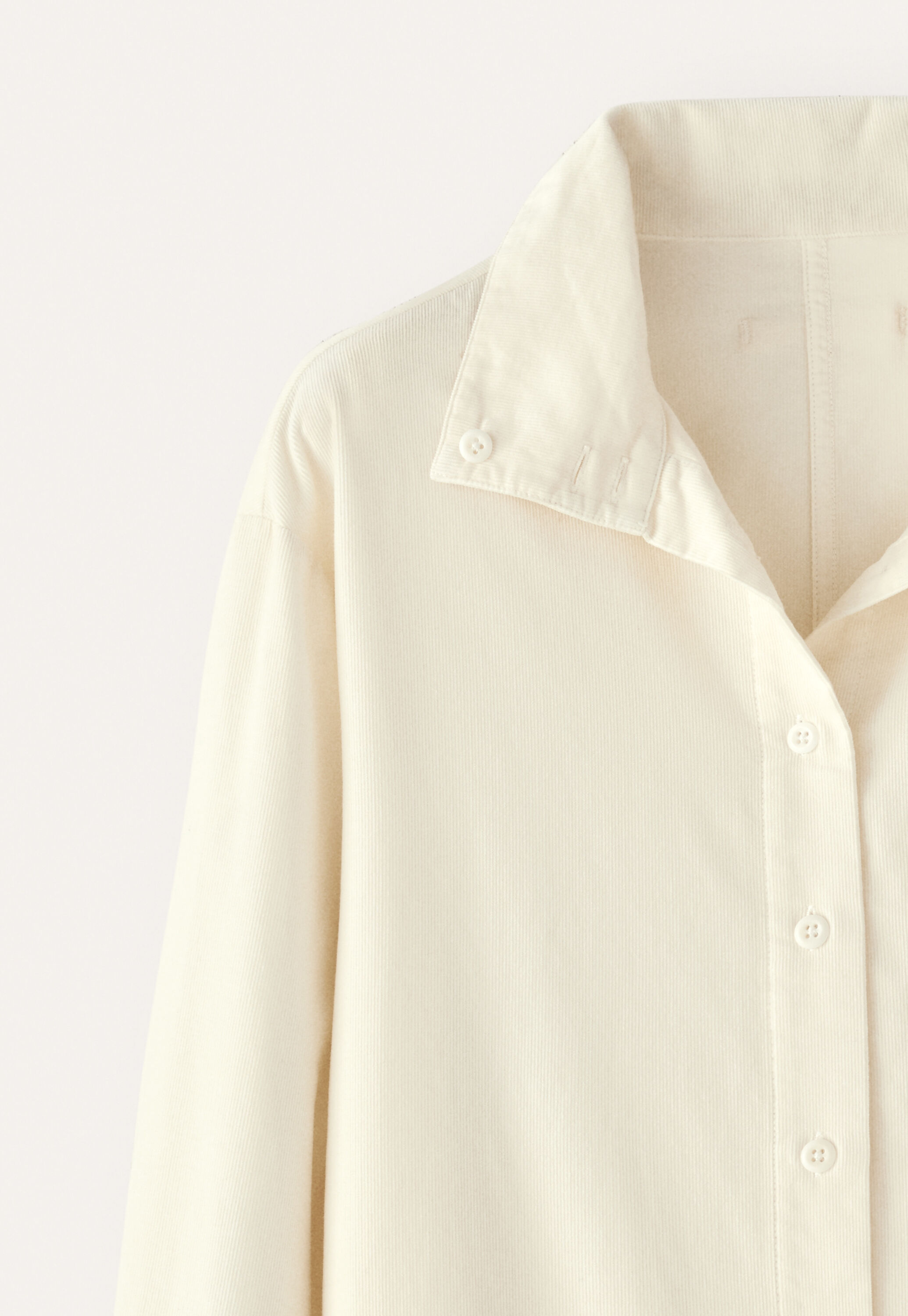 Bluse mit Trichterkragen