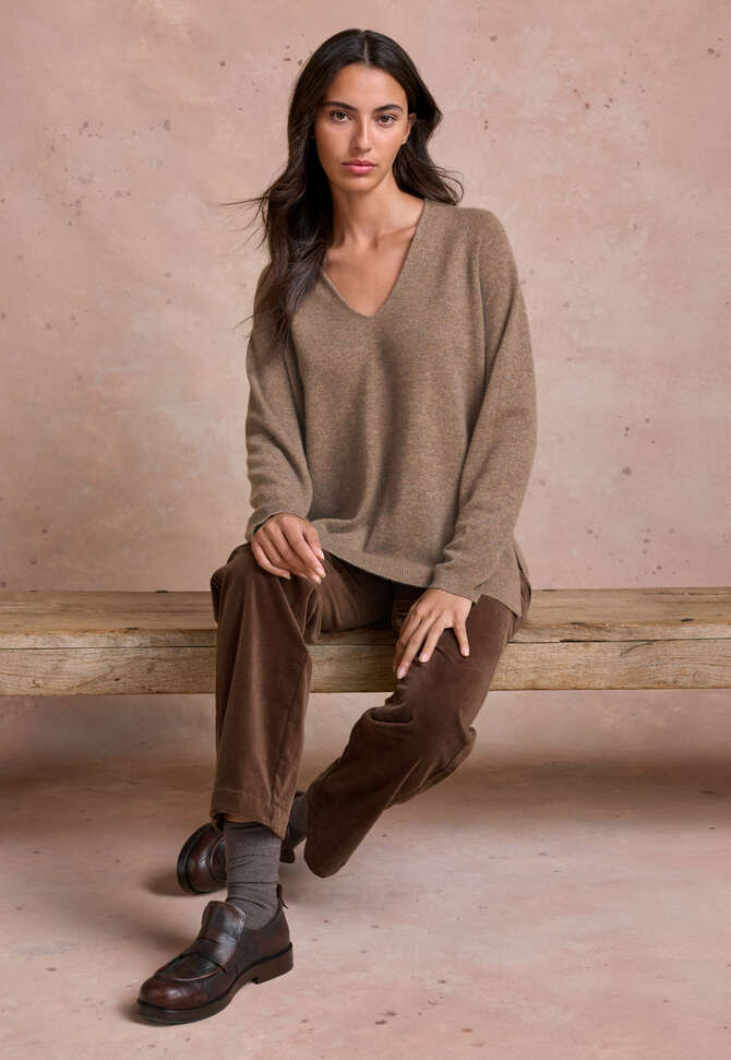 Pullover mit V-Ausschnitt, Latte, completeTheLook