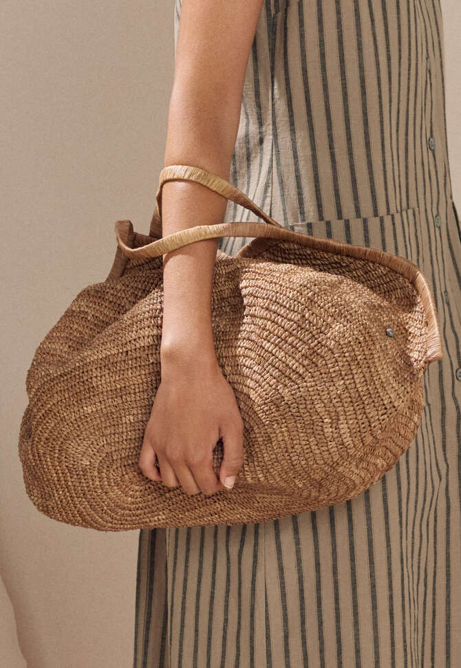 Gro&szlig;e muschelf&ouml;rmige Tasche, Hellbraun, completeTheLook
