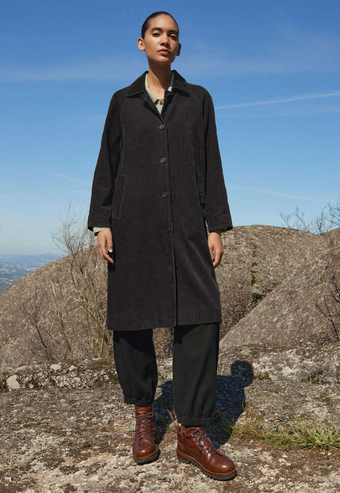 Langer Cordmantel, Kohlschwarz, completeTheLook