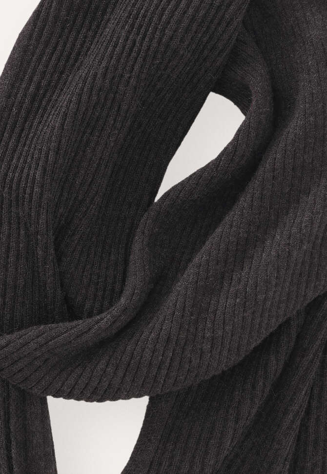 Rippstrickschal, Schwarz meliert, completeTheLook