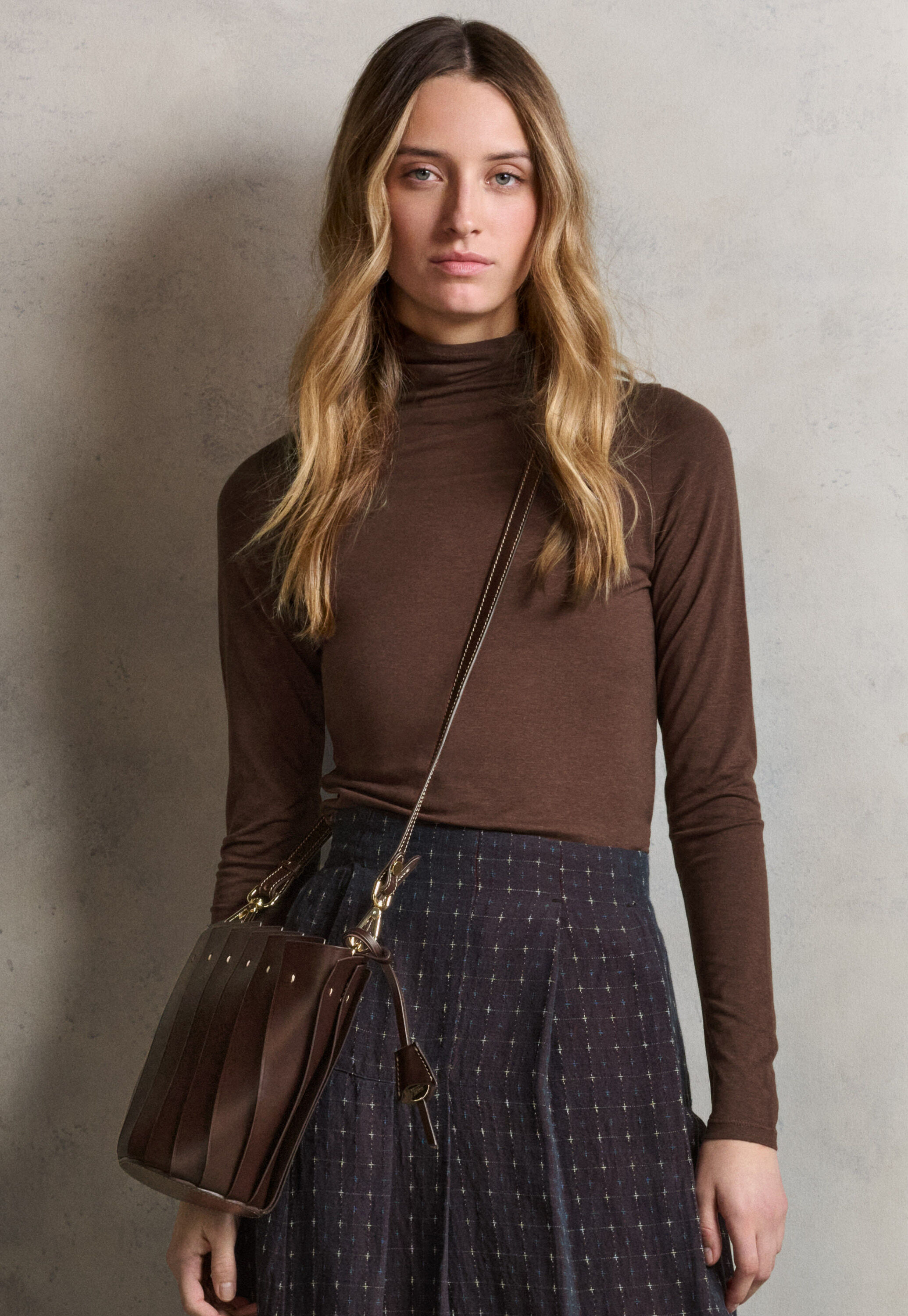 Button-shoulder top