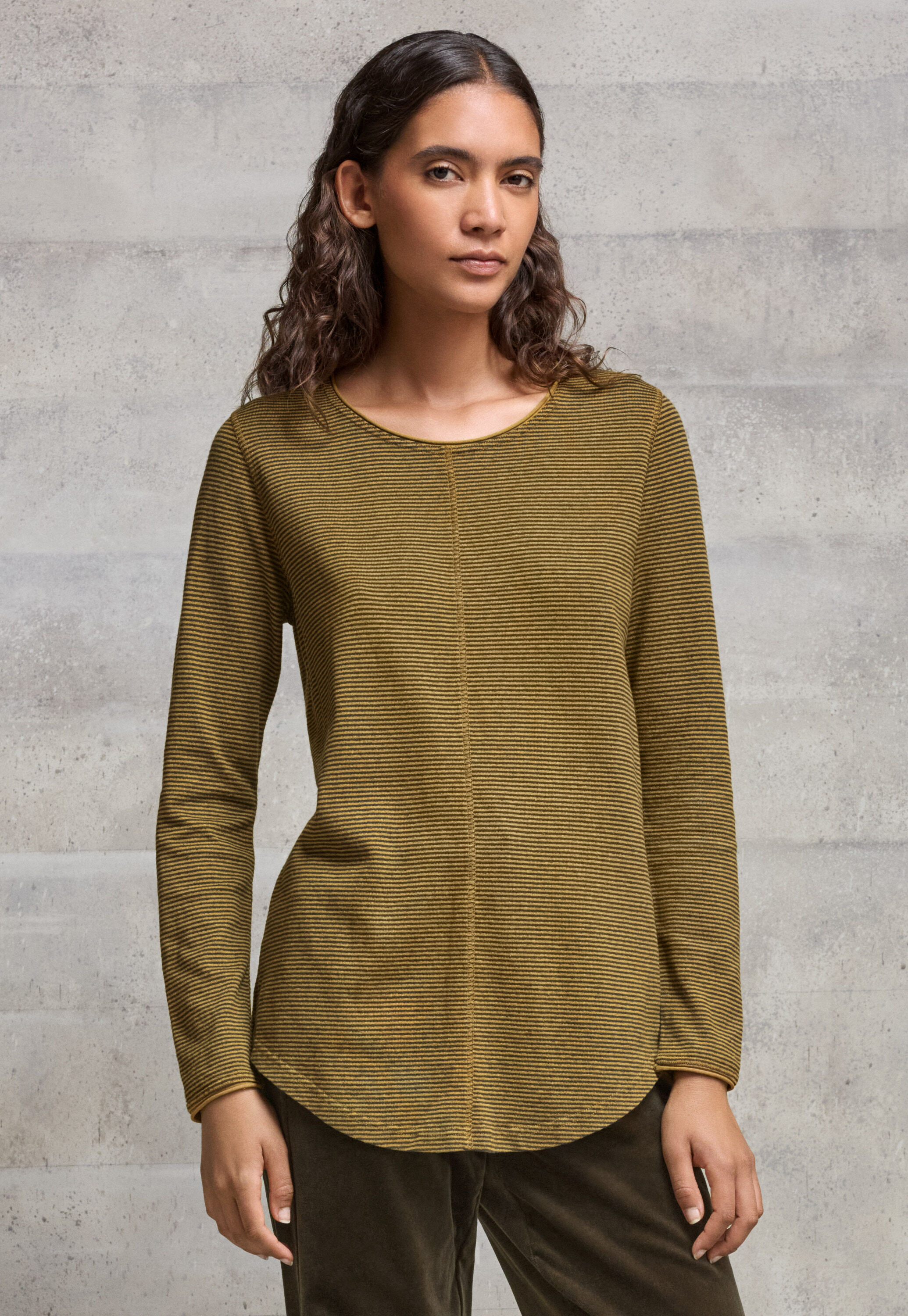 Button-shoulder top